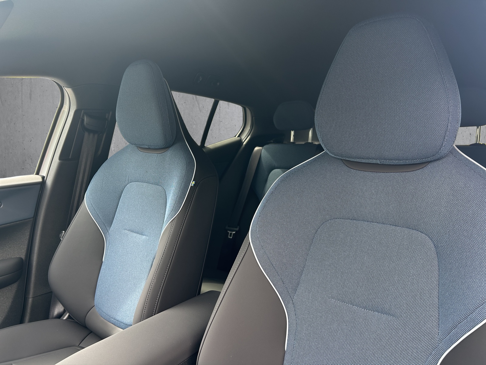 Image VOLVO EX-30 EX30 E60 69kWh Single Motor Extended Range Plus