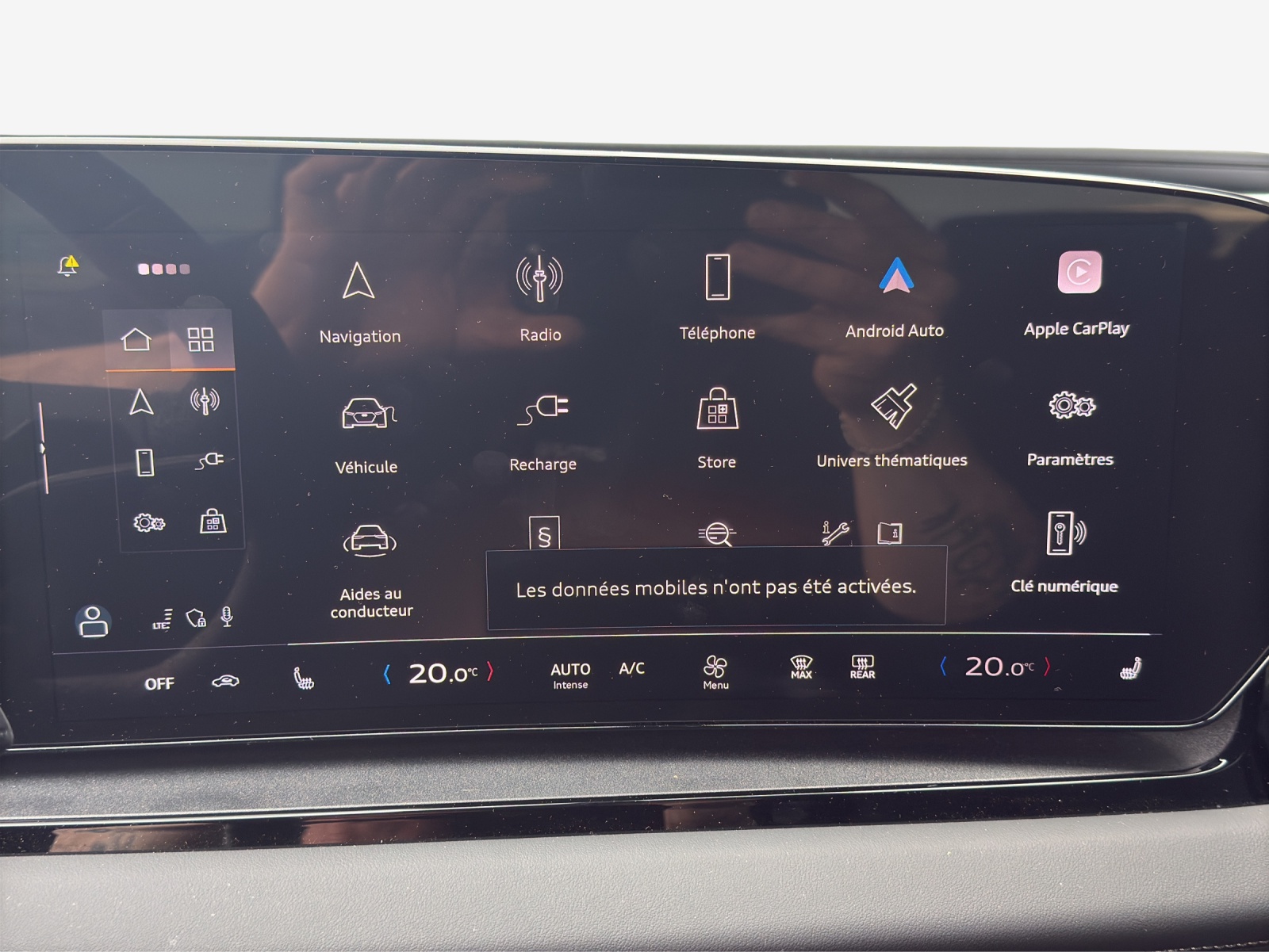 AUDI Q6 e-tron quattro-image-16