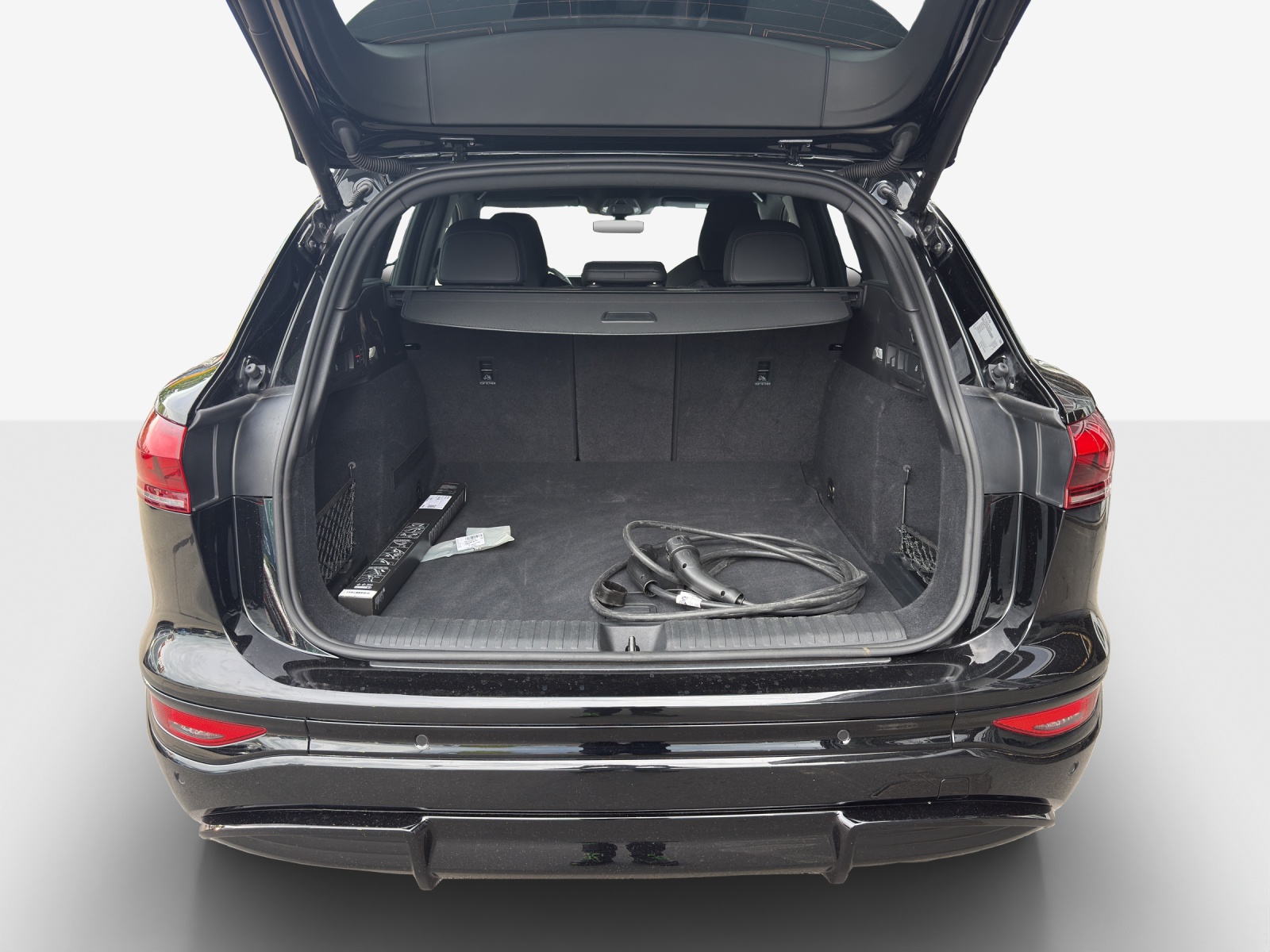 AUDI Q6 e-tron quattro-image-13