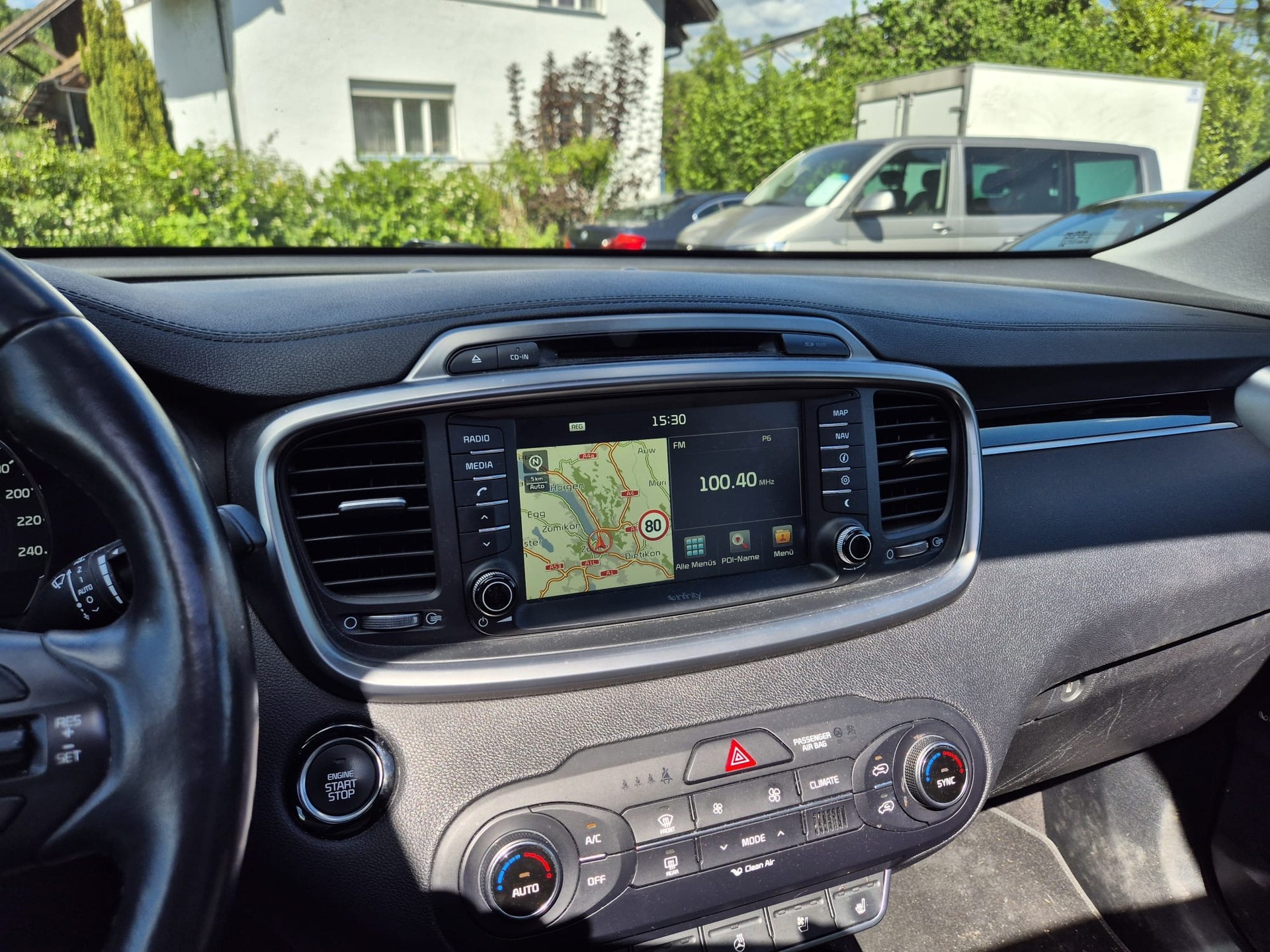 KIA Sorento 2.2 CRDI Style 5P. Automatic-image-9