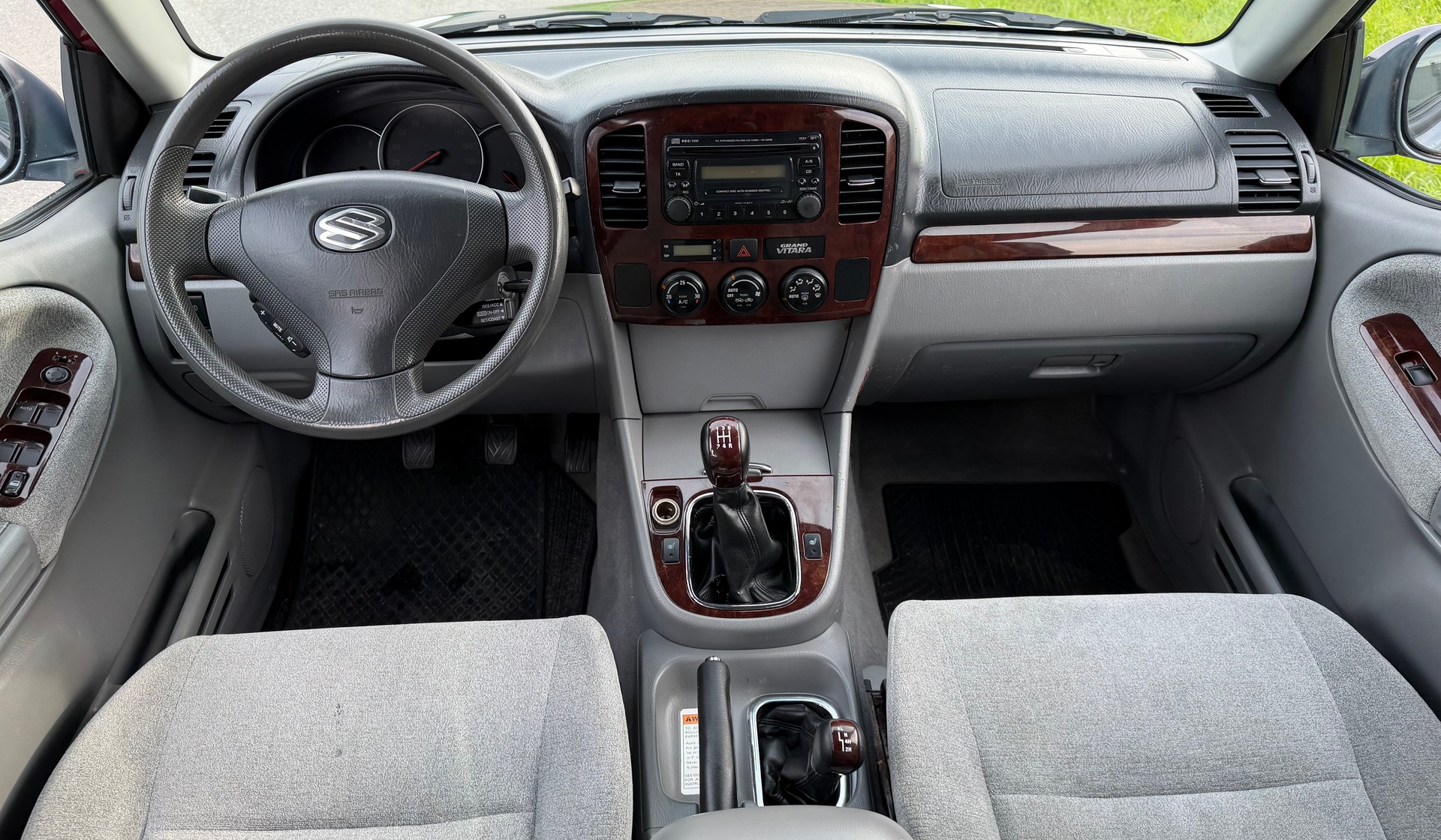 SUZUKI Grand Vitara 2.7 V6 Wagon-image-10