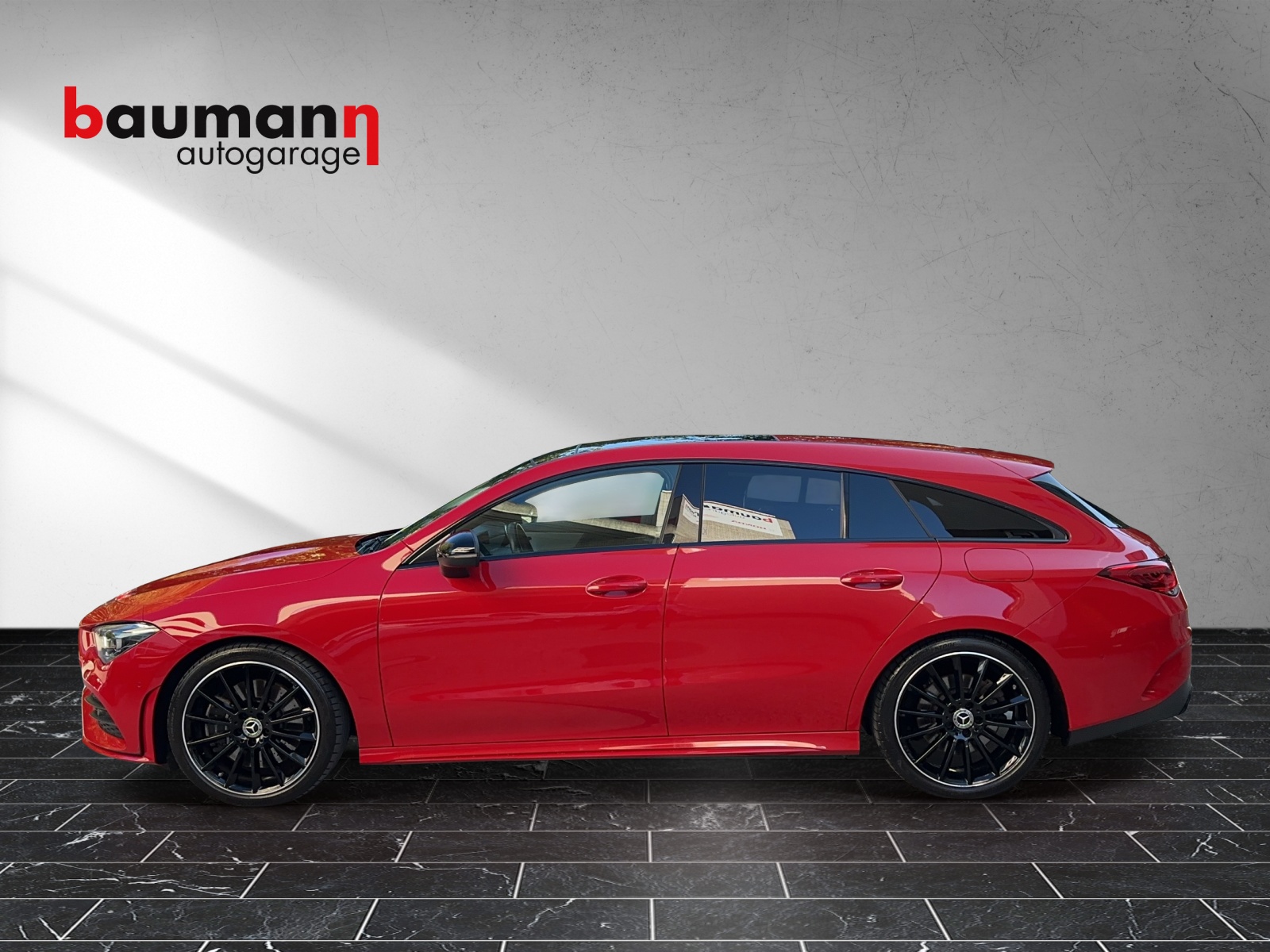 MERCEDES-BENZ CLA Shooting Brake 250 4Matic 7G-DCT AMG Line-image-4