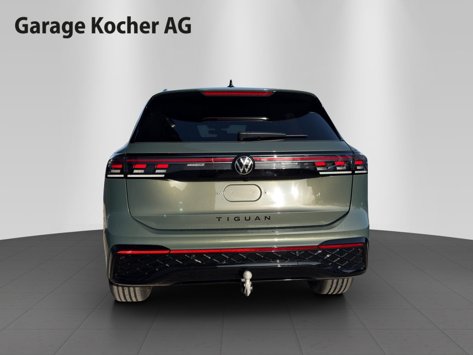 VW Tiguan 2.0 TSI DSG R-Line 4Motion-image-3
