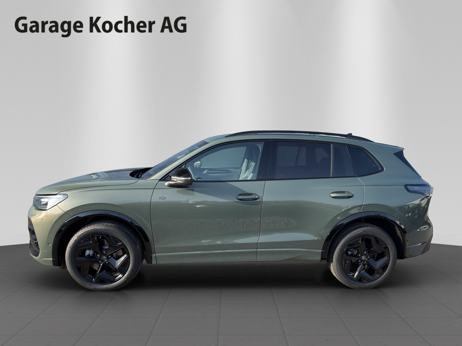 VW Tiguan 2.0 TSI DSG R-Line 4Motion-showroom-element-2