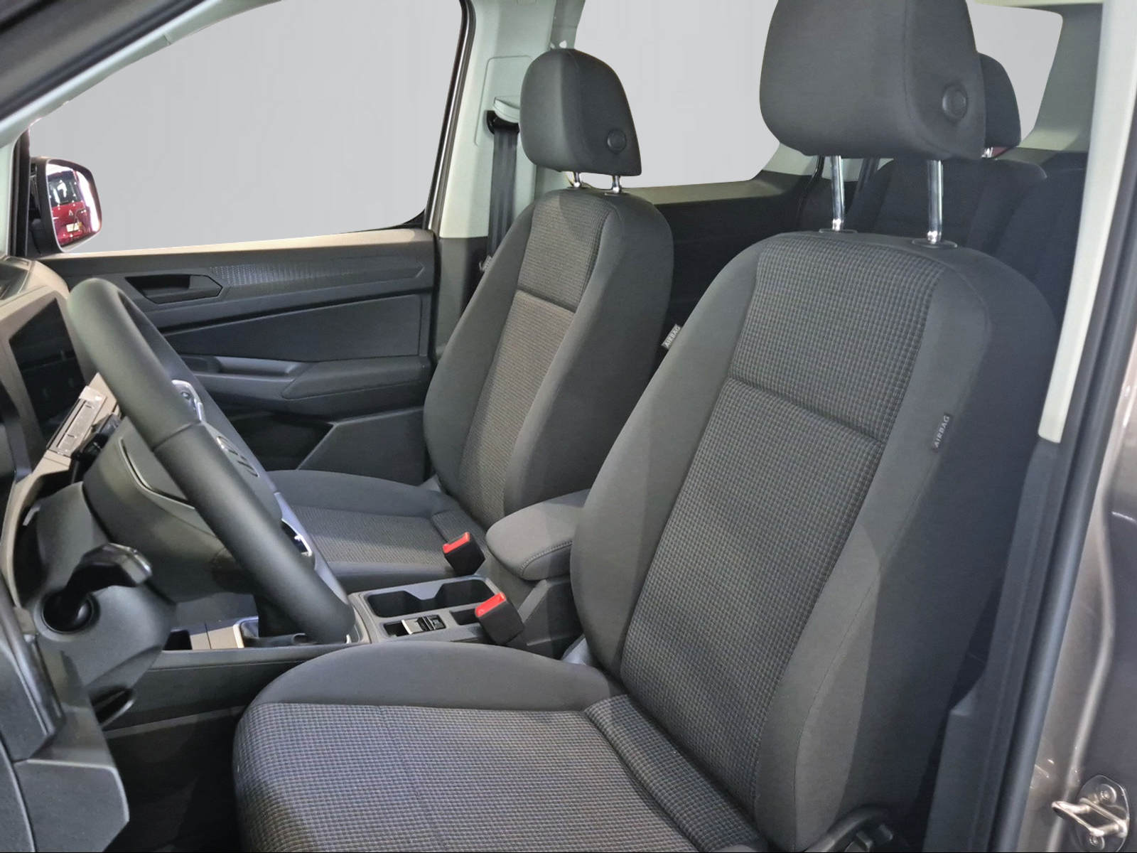 VW Caddy 2.0 TDI Liberty 4Motion-image-9