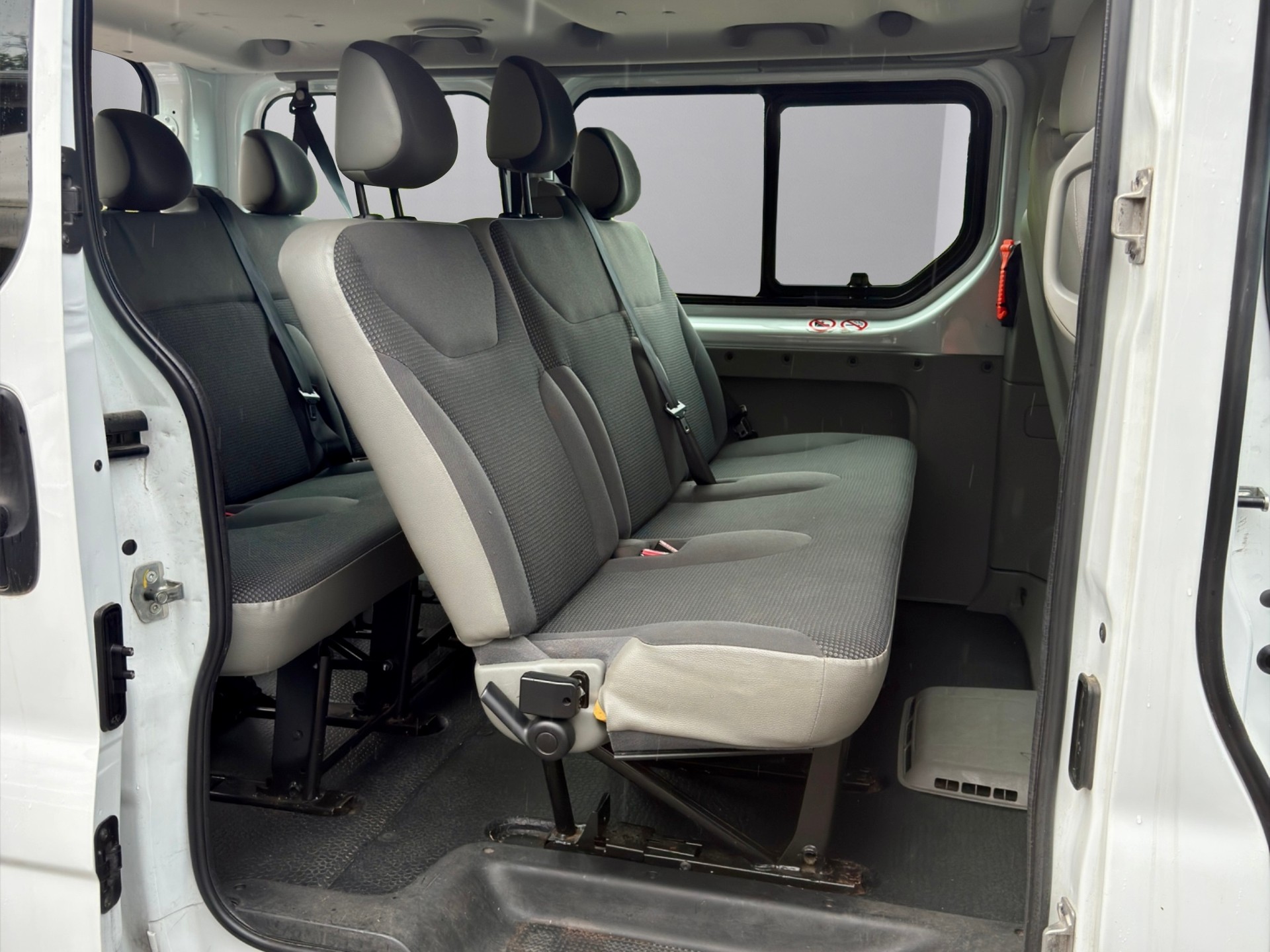 OPEL Vivaro 2.0 CDTI 2.7t 9 Plātzer mit Klimaanlage-image-11