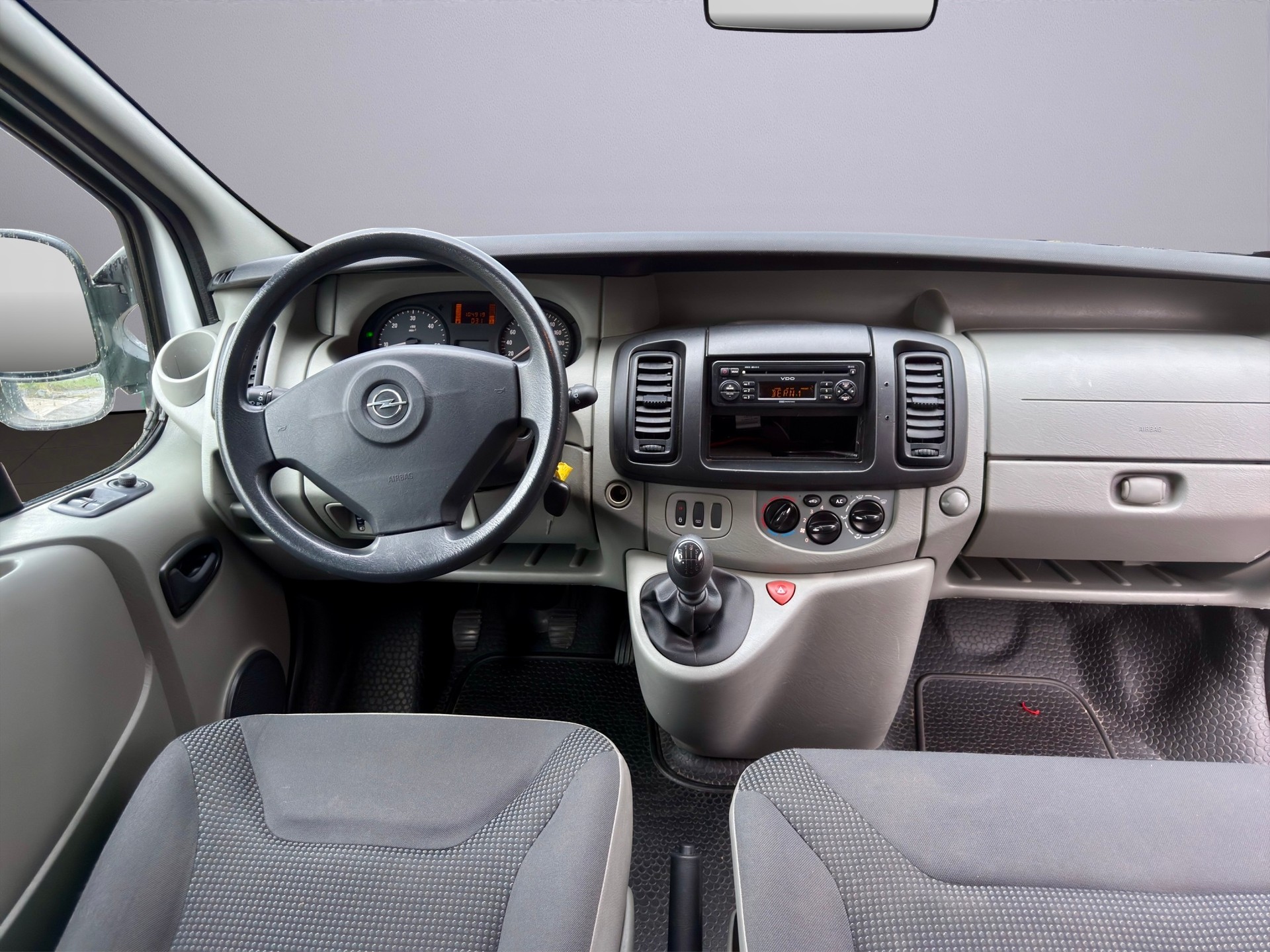 OPEL Vivaro 2.0 CDTI 2.7t 9 Plātzer mit Klimaanlage-image-8