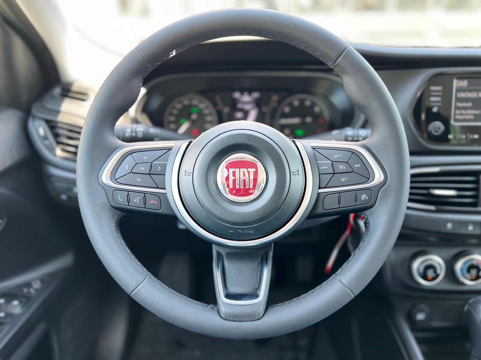 FIAT Tipo 1.5 Hybrid Cult-image-9