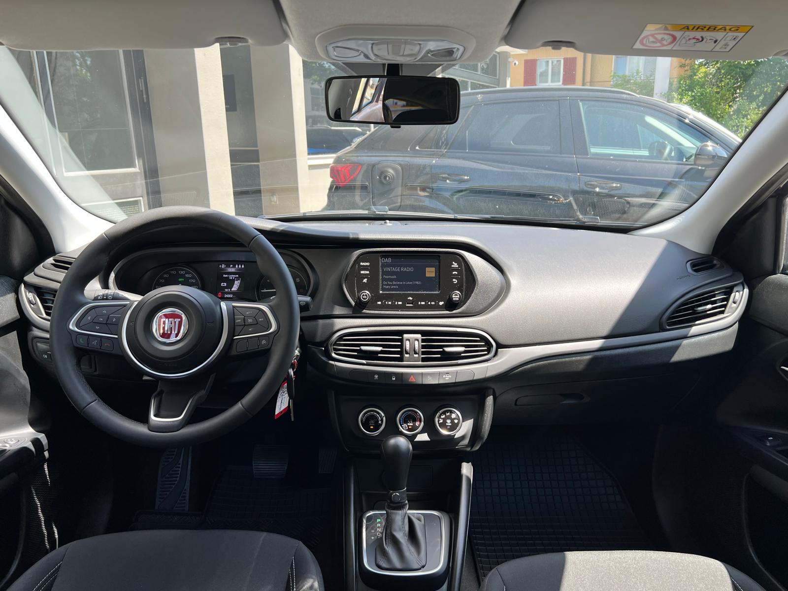 FIAT Tipo 1.5 Hybrid Cult-image-6