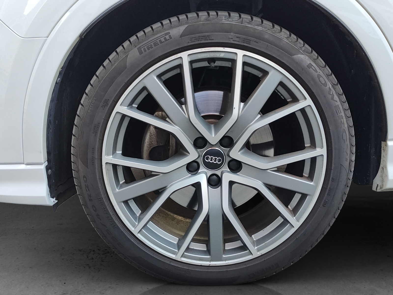 AUDI Q3 40 TFSI S line quattro S-tronic-image-12