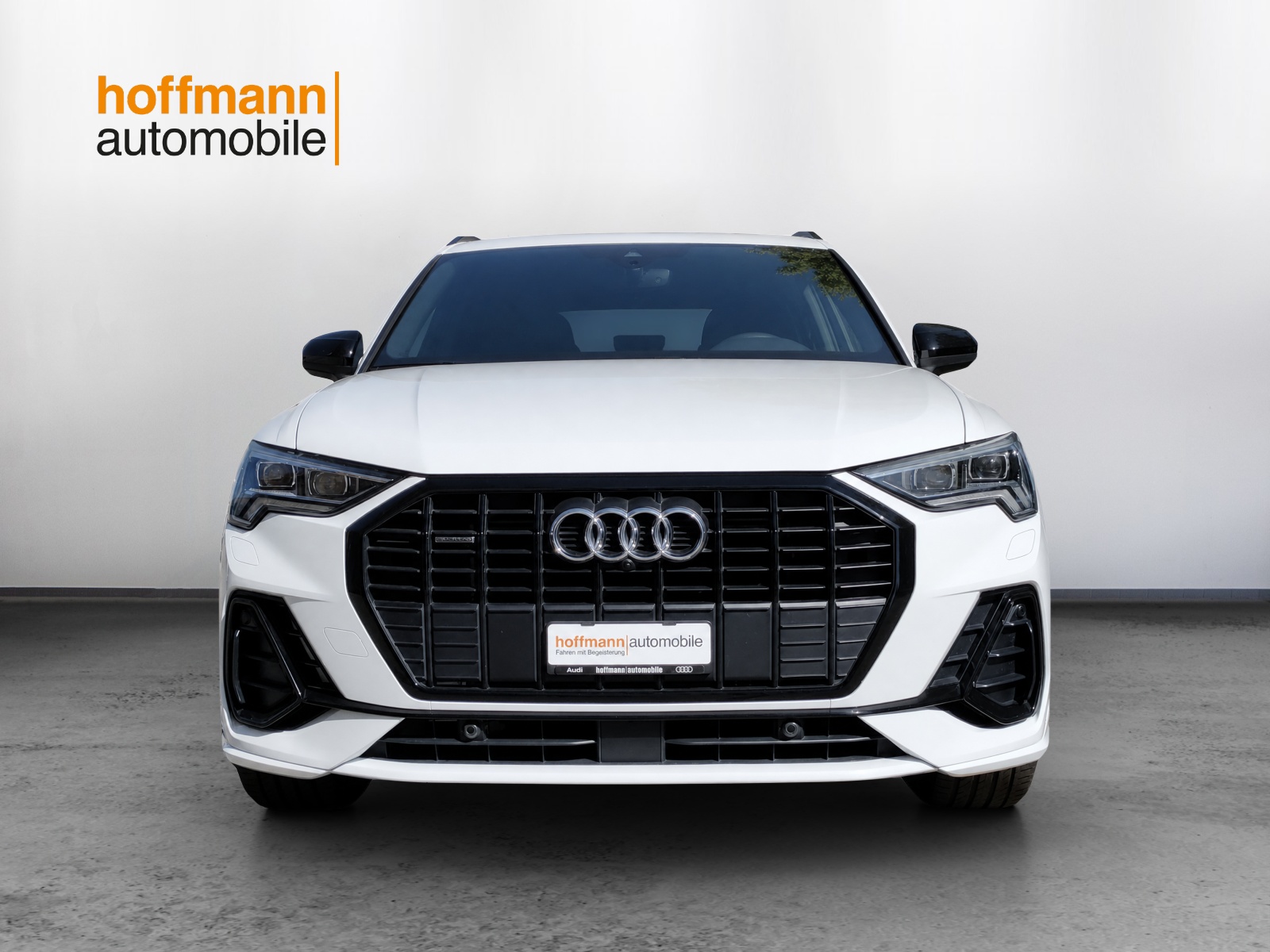 AUDI Q3 40 TFSI S line quattro S-tronic-image-1