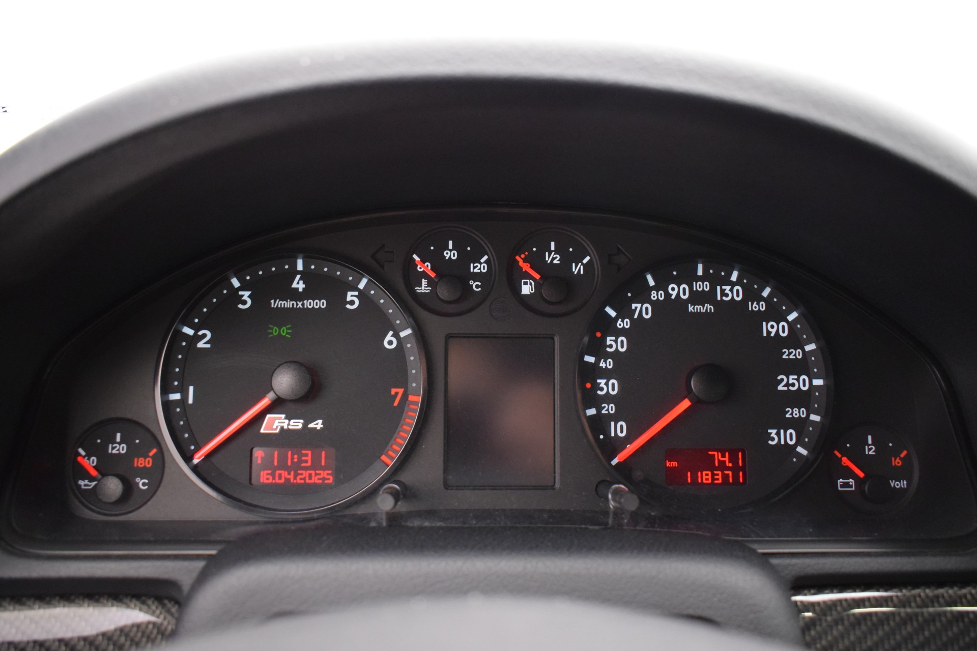 AUDI RS4 Avant quattro "Avus Silber Metallic"-image-20