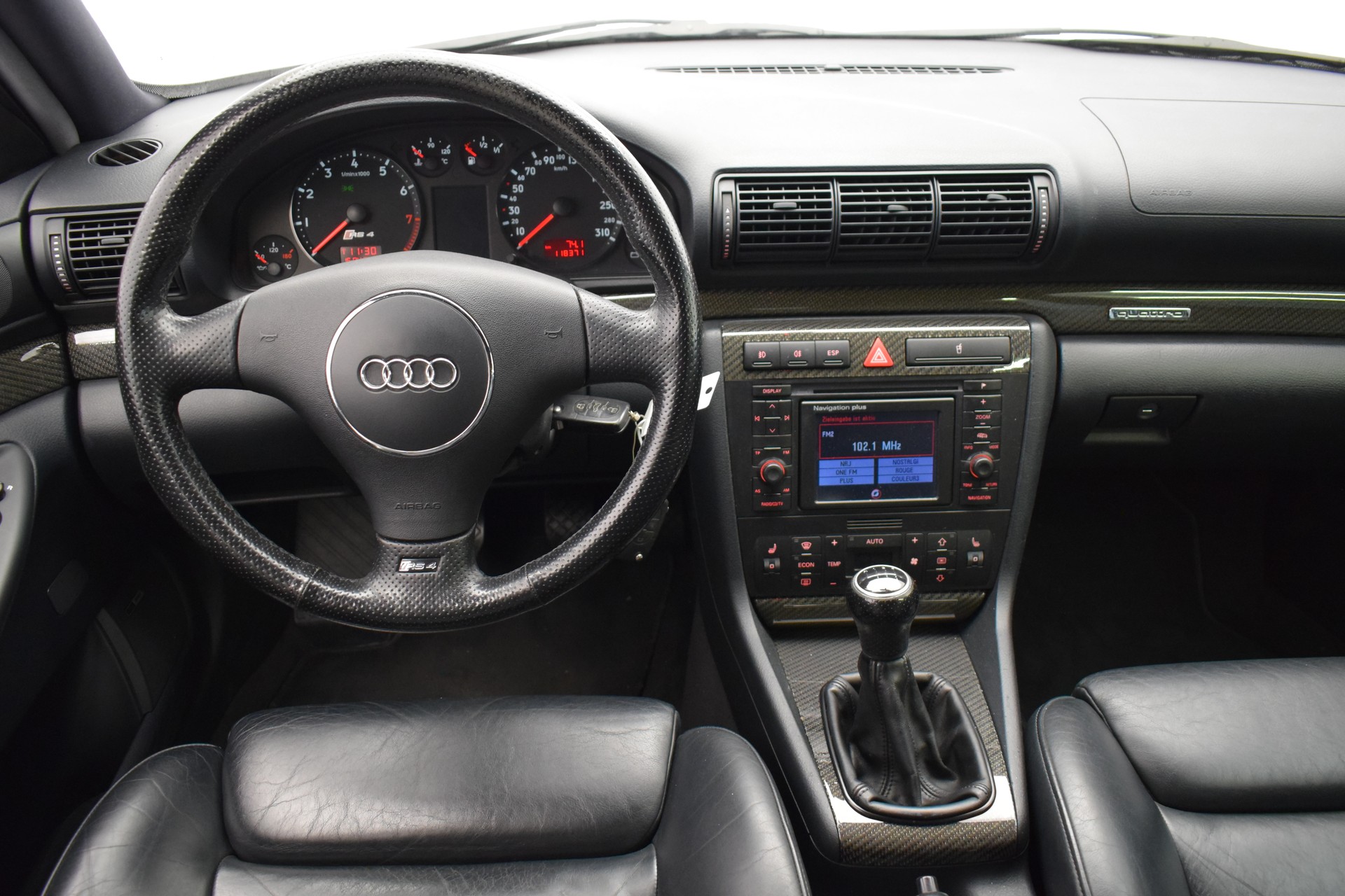 AUDI RS4 Avant quattro "Avus Silber Metallic"-image-19