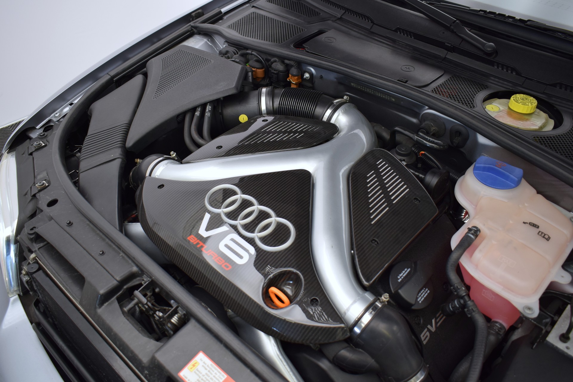 AUDI RS4 Avant quattro "Avus Silber Metallic"-image-4