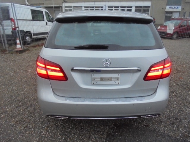MERCEDES-BENZ B 200 CDI Style 7G-DCT-image-10