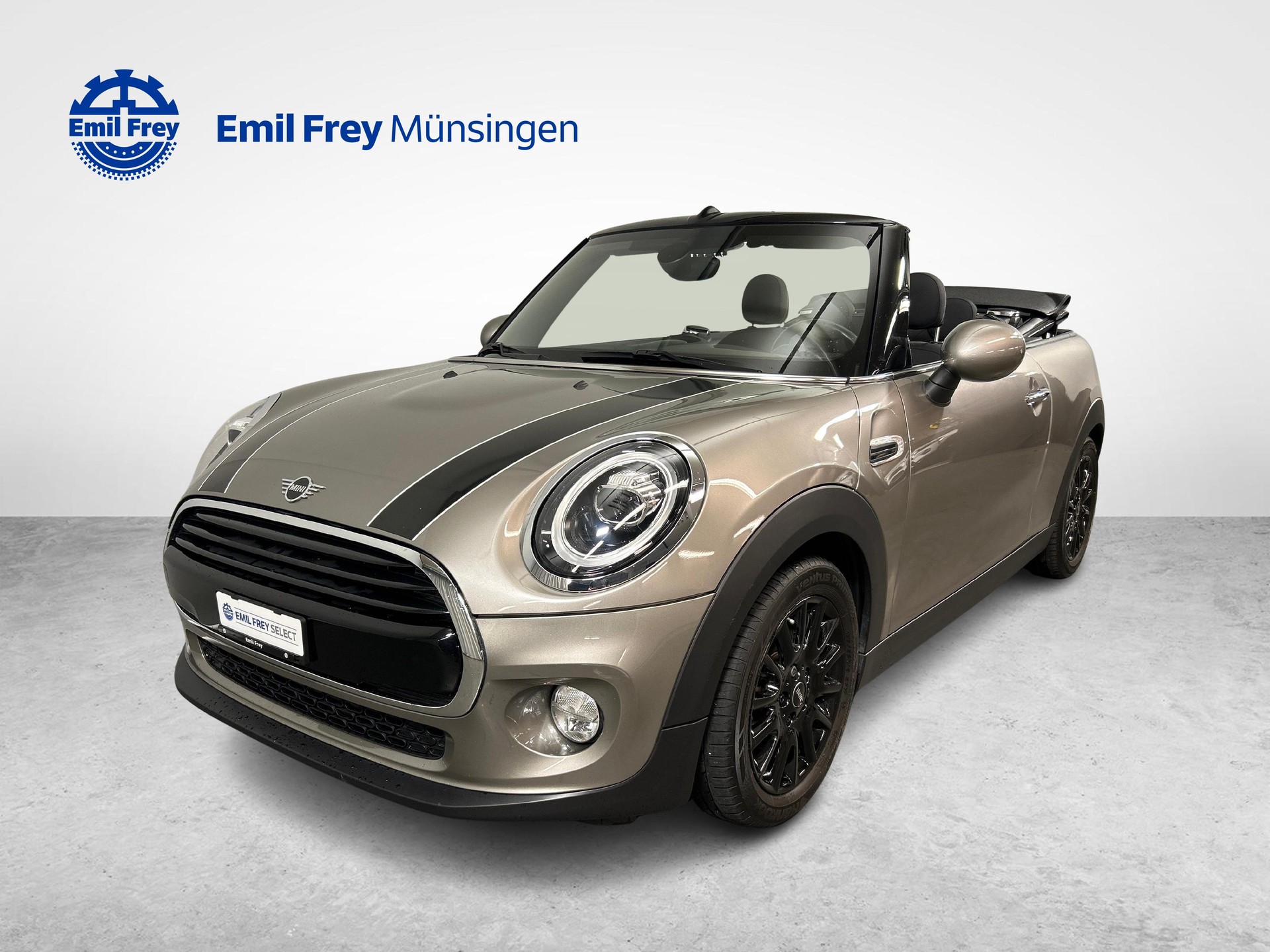 MINI Cabrio F57 1.5i Cooper-image-0