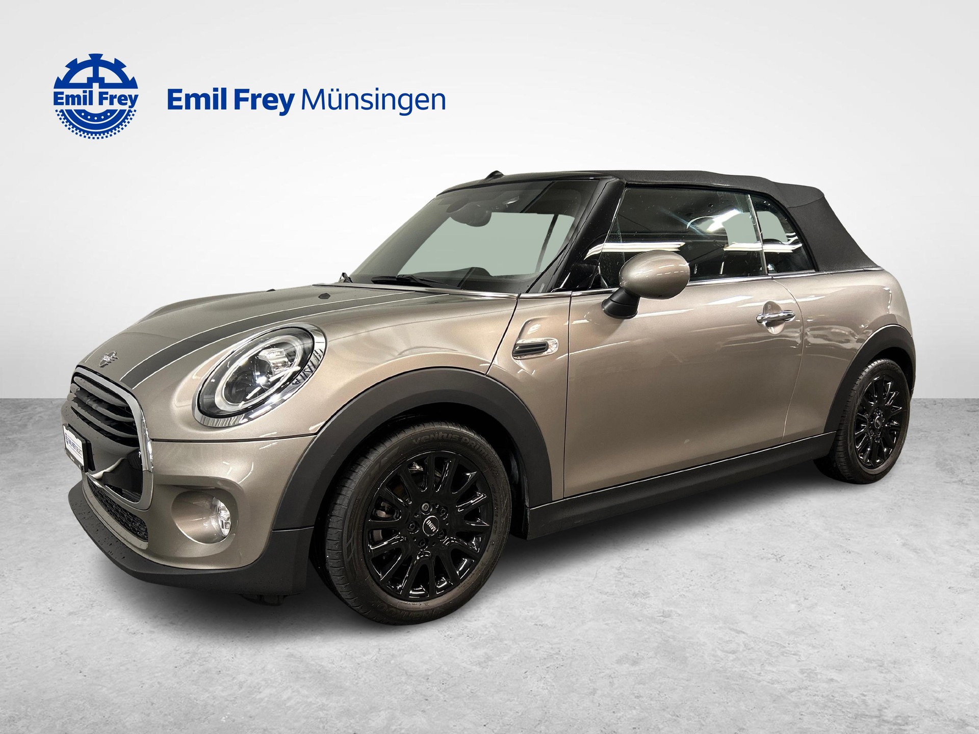 MINI Cabrio F57 1.5i Cooper-image-2