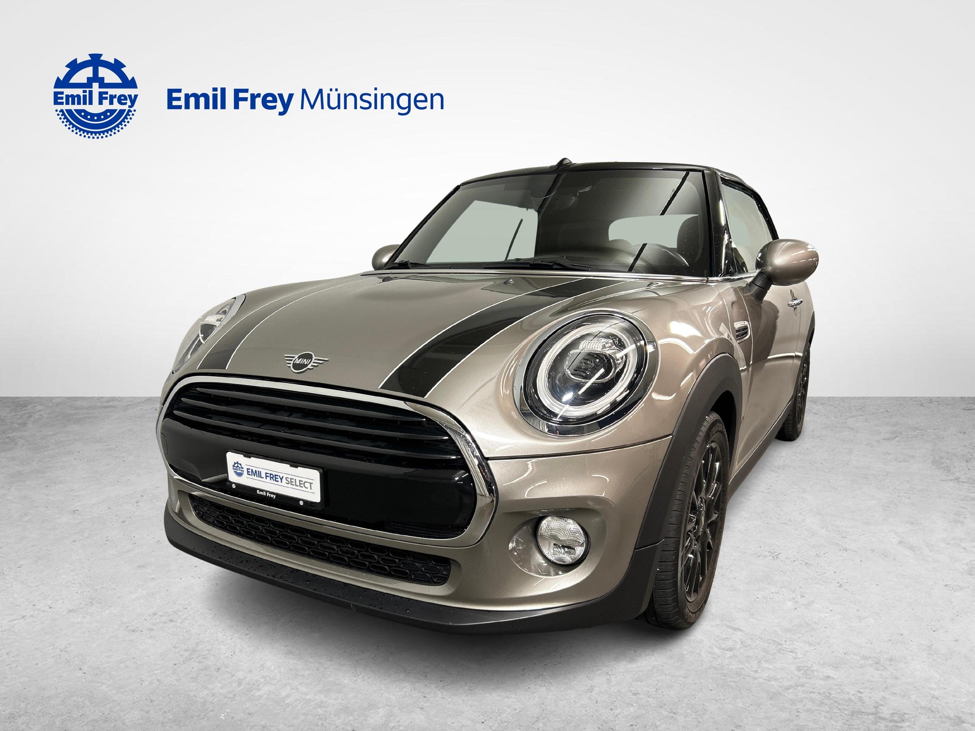 MINI Cabrio F57 1.5i Cooper-image-1