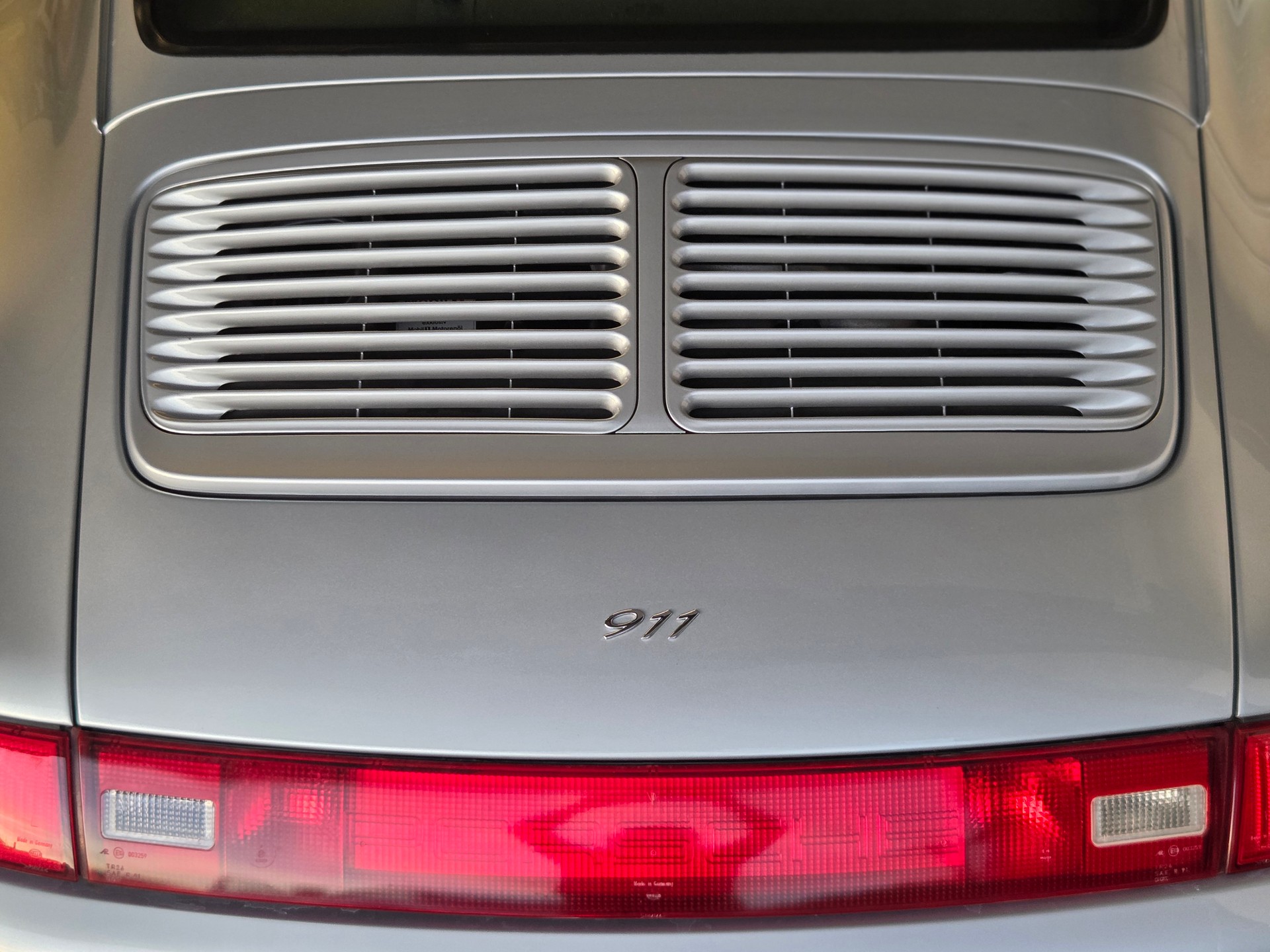 PORSCHE 993 3.6 Carrera 4 Fifty mit 35+ kCHF Upgrades-image-3