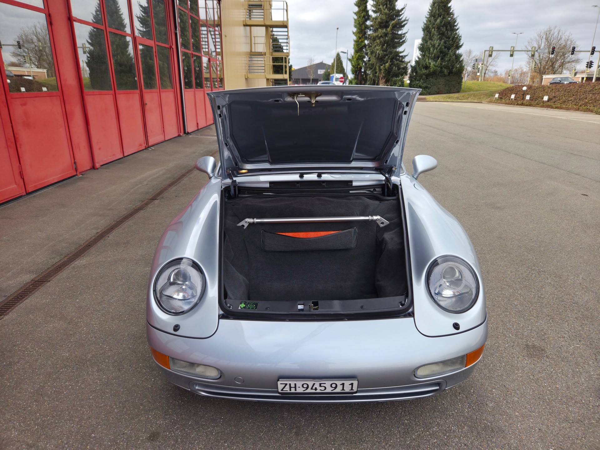 PORSCHE 993 3.6 Carrera 4 Fifty mit 35+ kCHF Upgrades-image-6