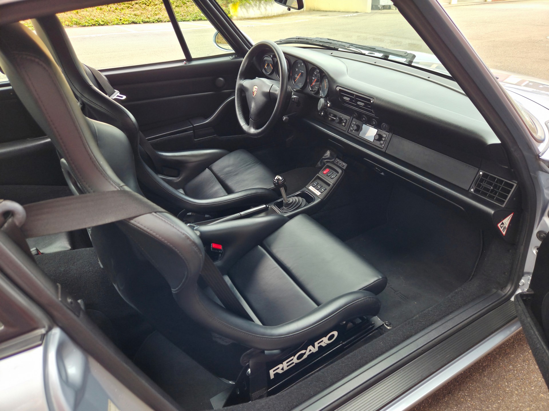 PORSCHE 993 3.6 Carrera 4 Fifty mit 35+ kCHF Upgrades-image-9