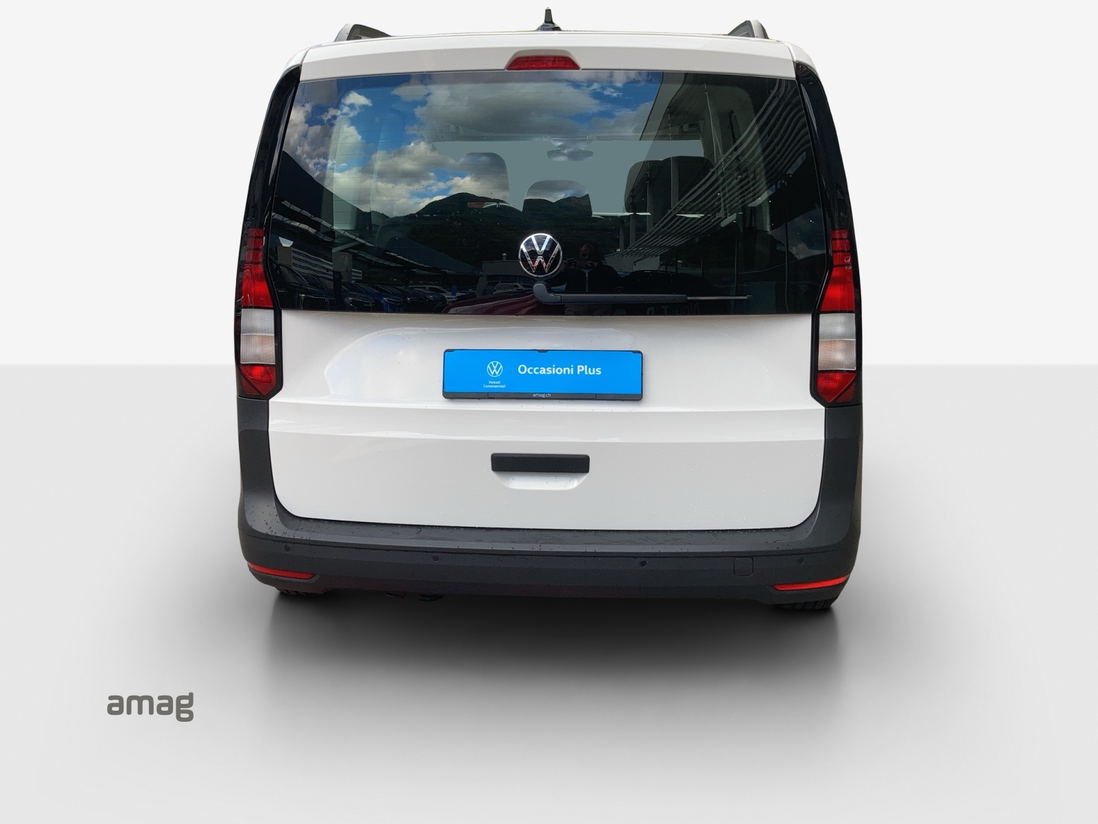 VW Caddy Kombi 2.0TDI-image-3