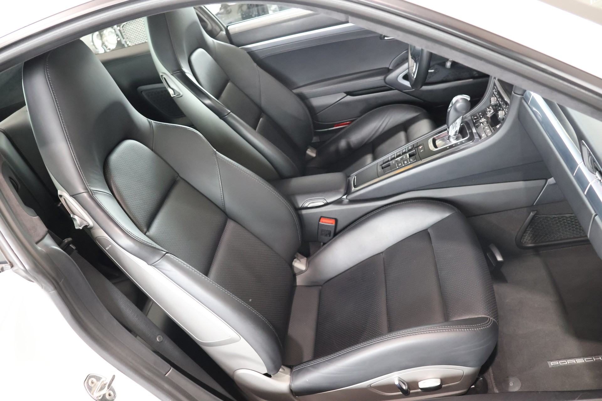 PORSCHE 911 Carrera 4S PDK-image-13