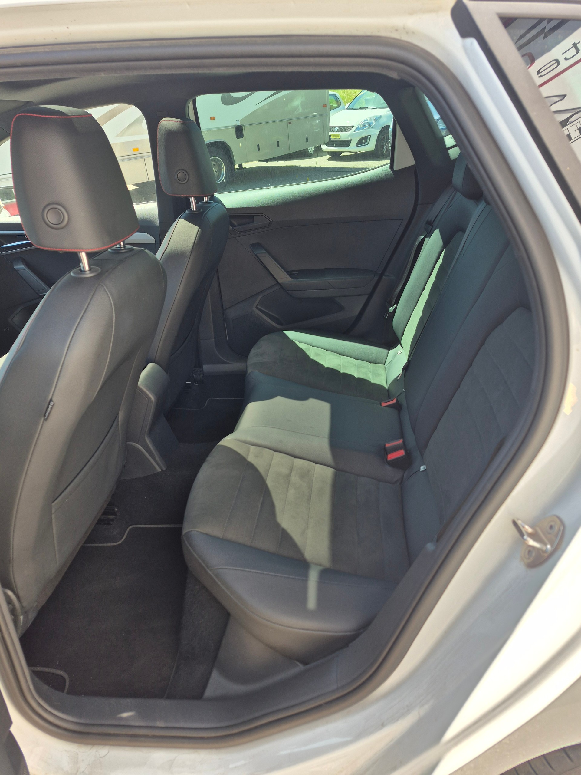 SEAT Ibiza 1.0 EcoTSI DSG Swiss FR Evolution-image-13