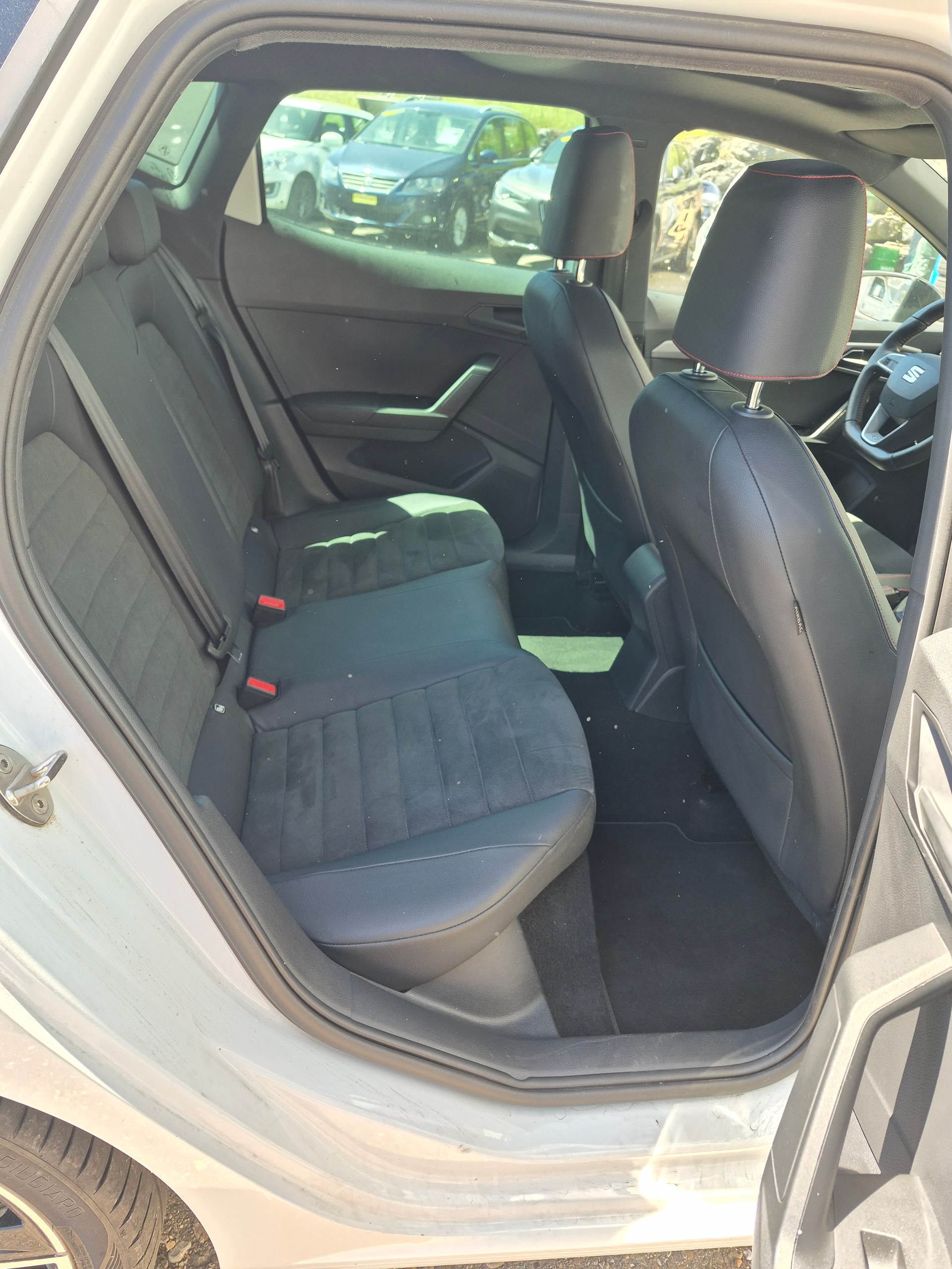 SEAT Ibiza 1.0 EcoTSI DSG Swiss FR Evolution-image-15
