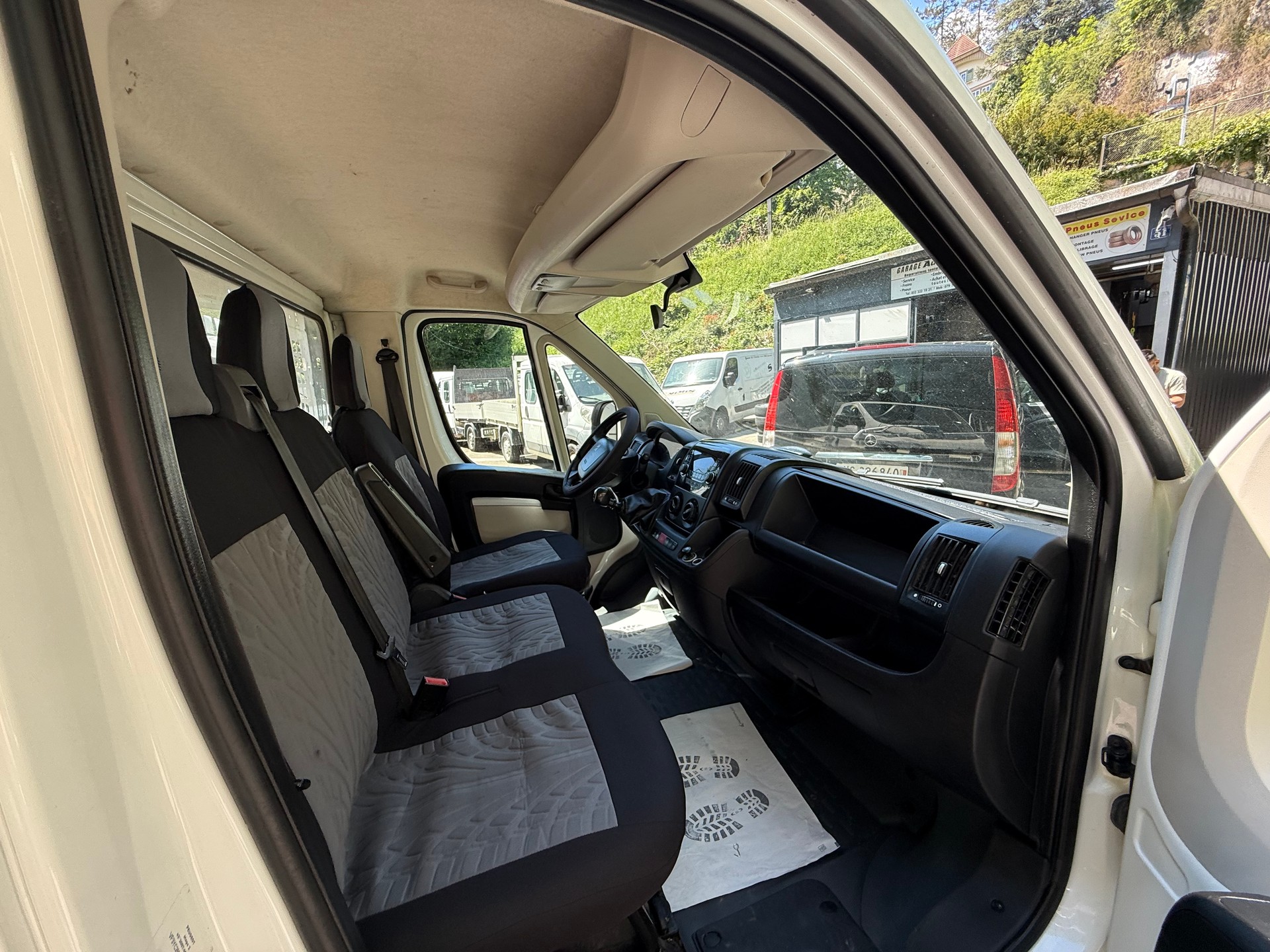PEUGEOT Boxer 2.2 HDI 335 Active L3H3-image-5