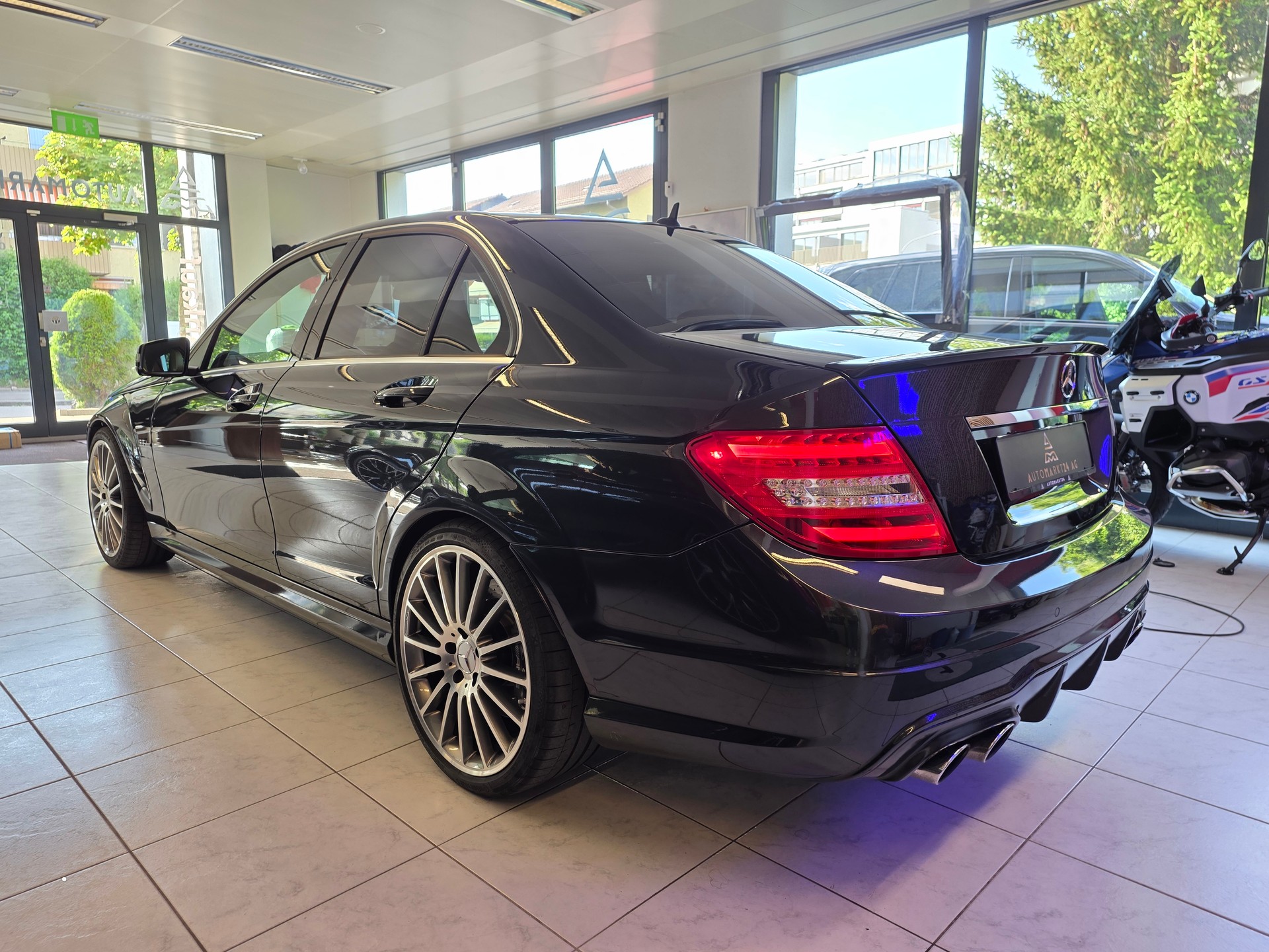 MERCEDES-BENZ C 63 V8 AMG ''Designo Interieur'' !EINZIGARTIG!-image-13