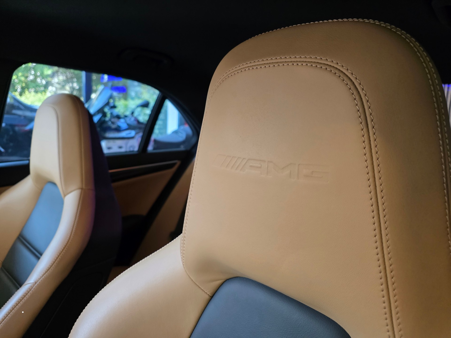 MERCEDES-BENZ C 63 V8 AMG ''Designo Interieur'' !EINZIGARTIG!-image-5
