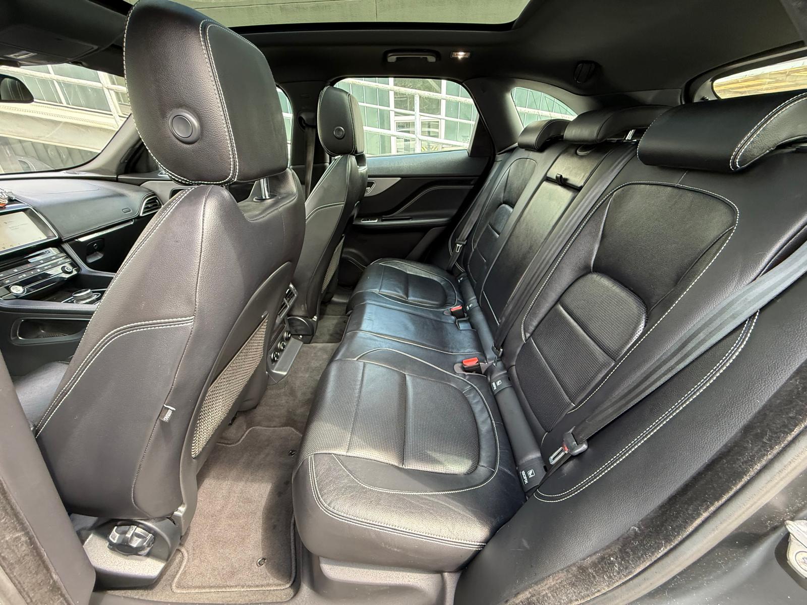 JAGUAR F-Pace 3.0 TD R-Sport AWD Automatik-image-6