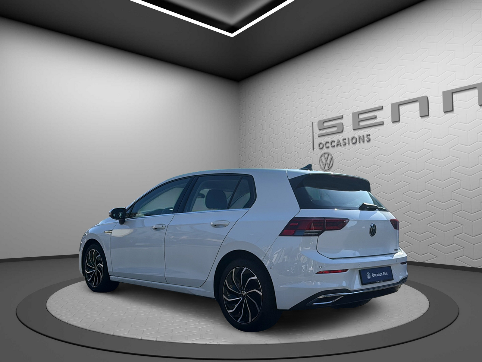 VW Golf 2.0 TSI Style DSG 4 Motion-image-3