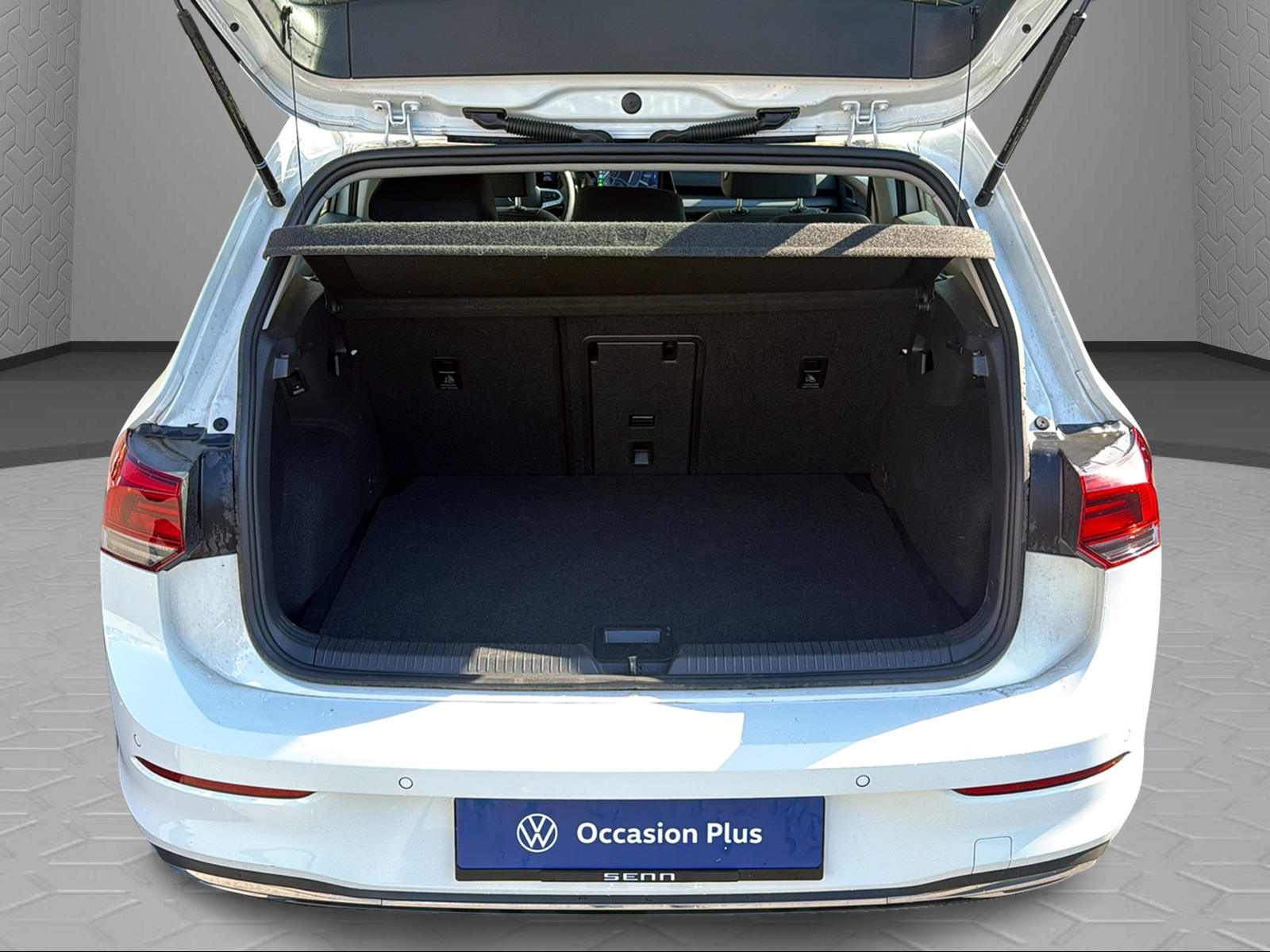 VW Golf 2.0 TSI Style DSG 4 Motion-image-9