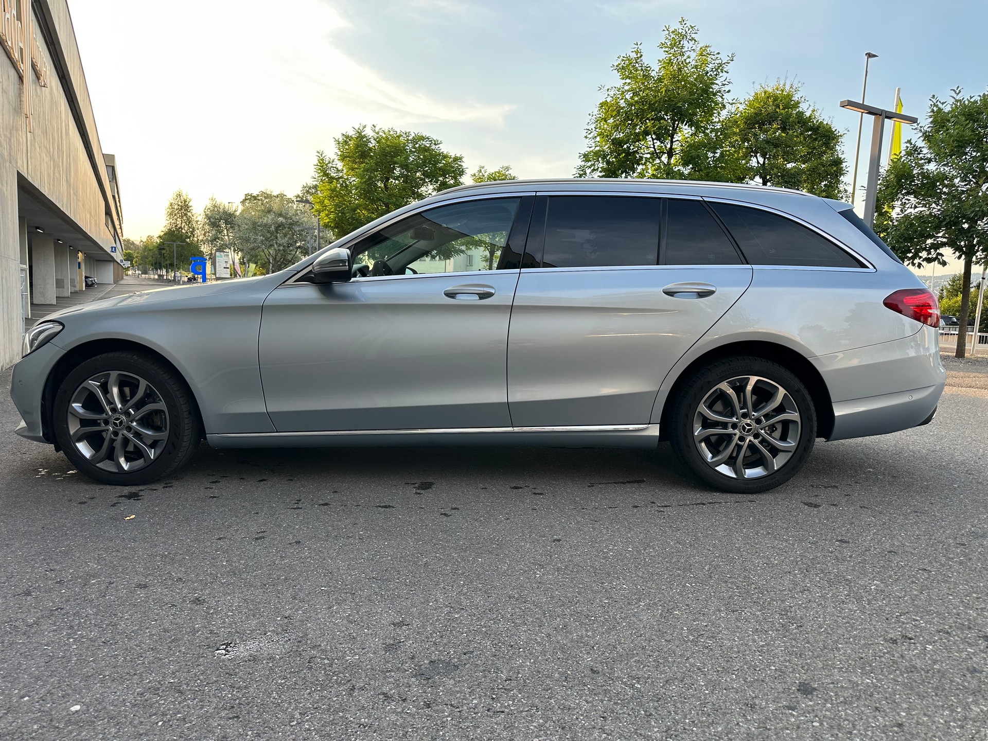 MERCEDES-BENZ C 220 d Avantgarde 4Matic 9G-Tronic-image-7