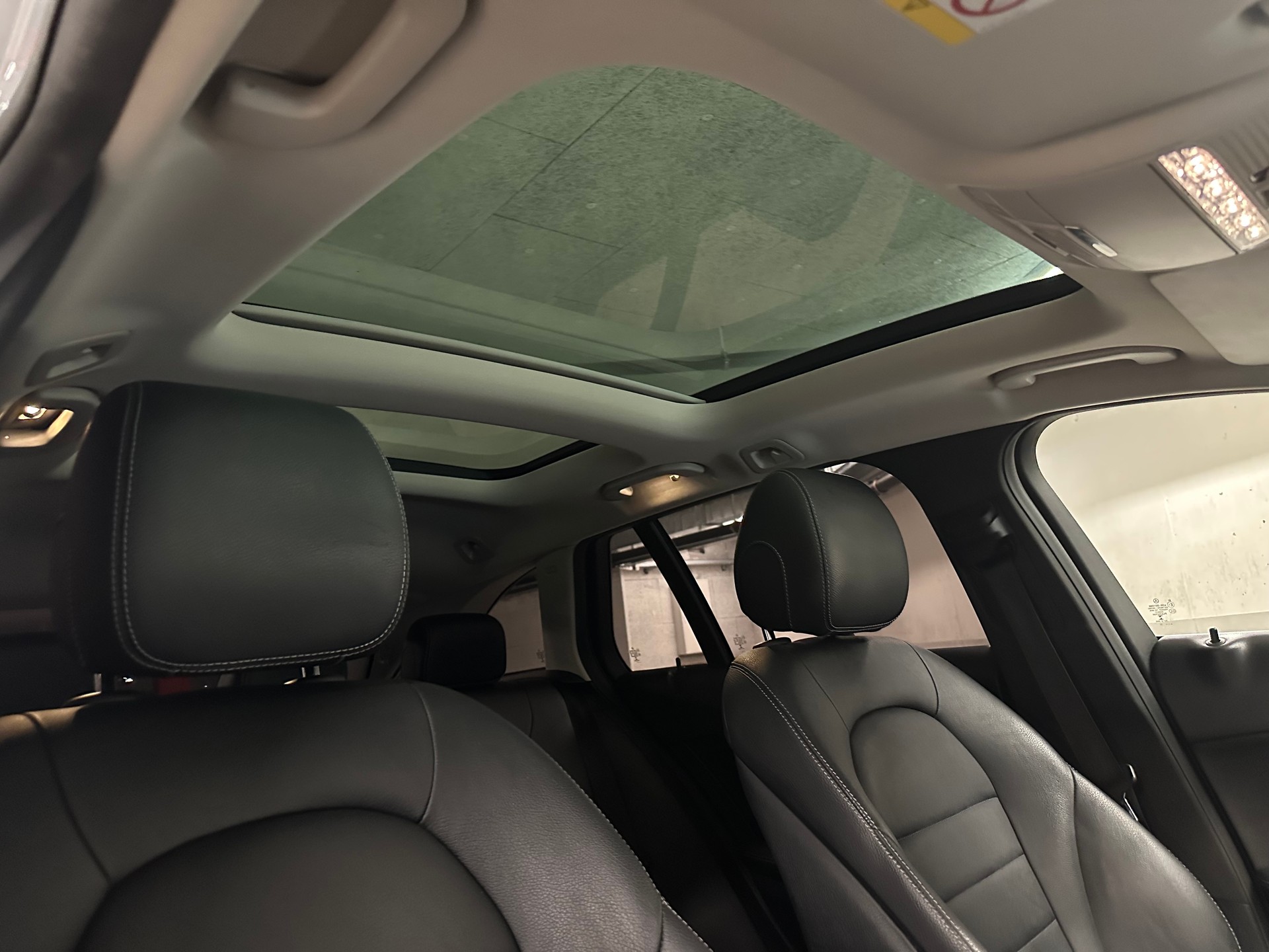 MERCEDES-BENZ C 220 d Avantgarde 4Matic 9G-Tronic-image-32