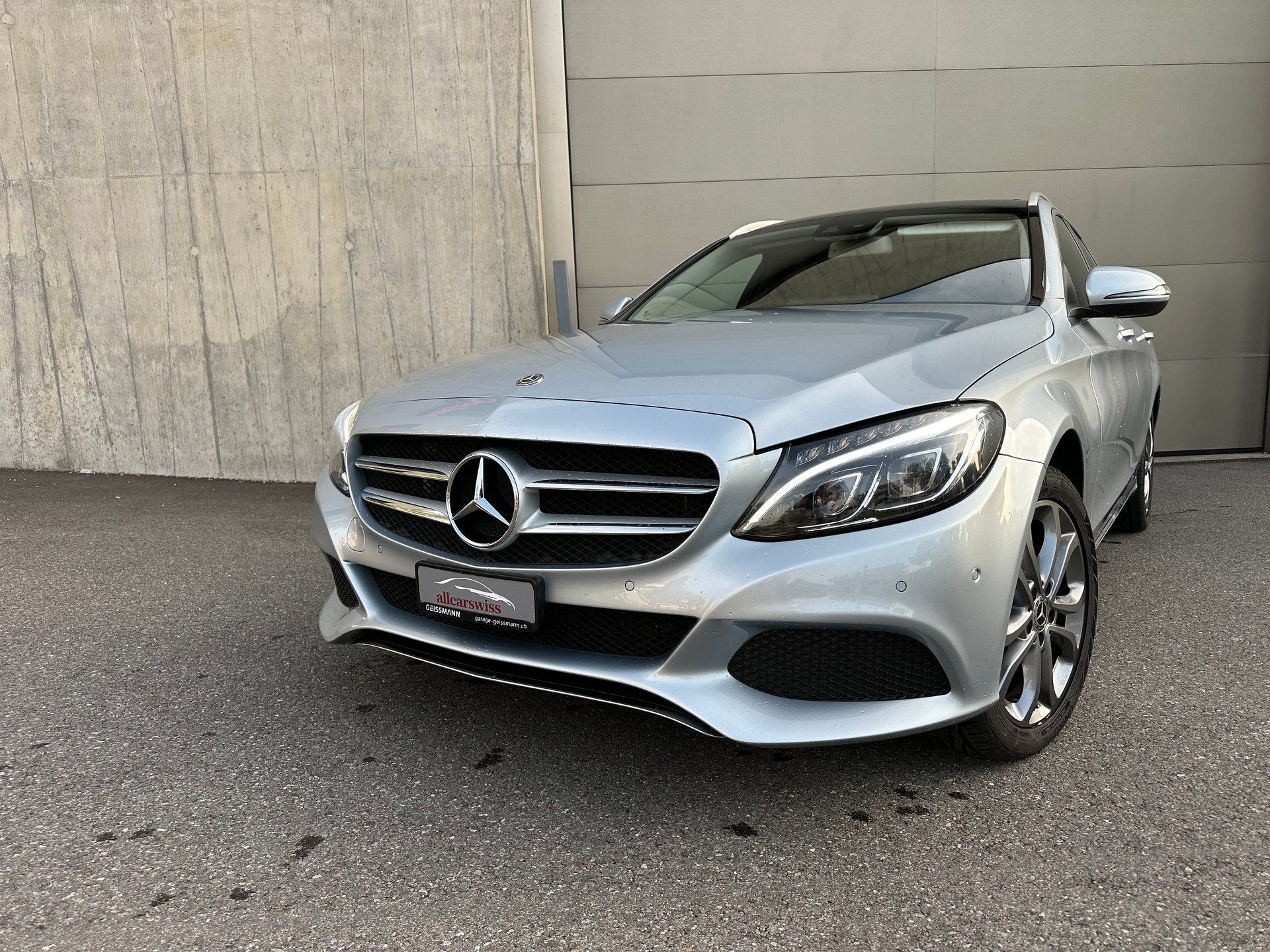 MERCEDES-BENZ C 220 d Avantgarde 4Matic 9G-Tronic-showroom-element-2