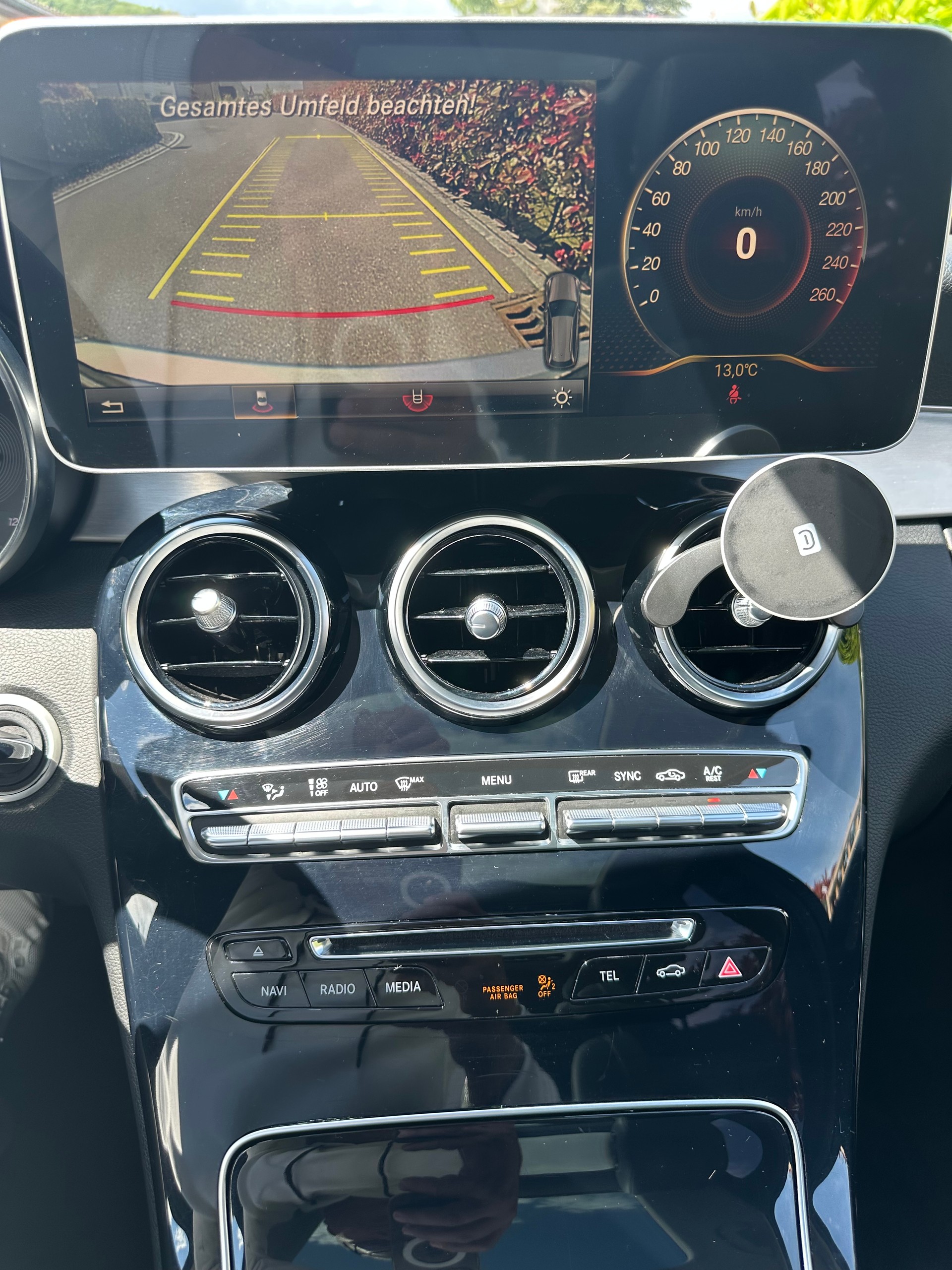 MERCEDES-BENZ C 220 d Avantgarde 4Matic 9G-Tronic-image-22