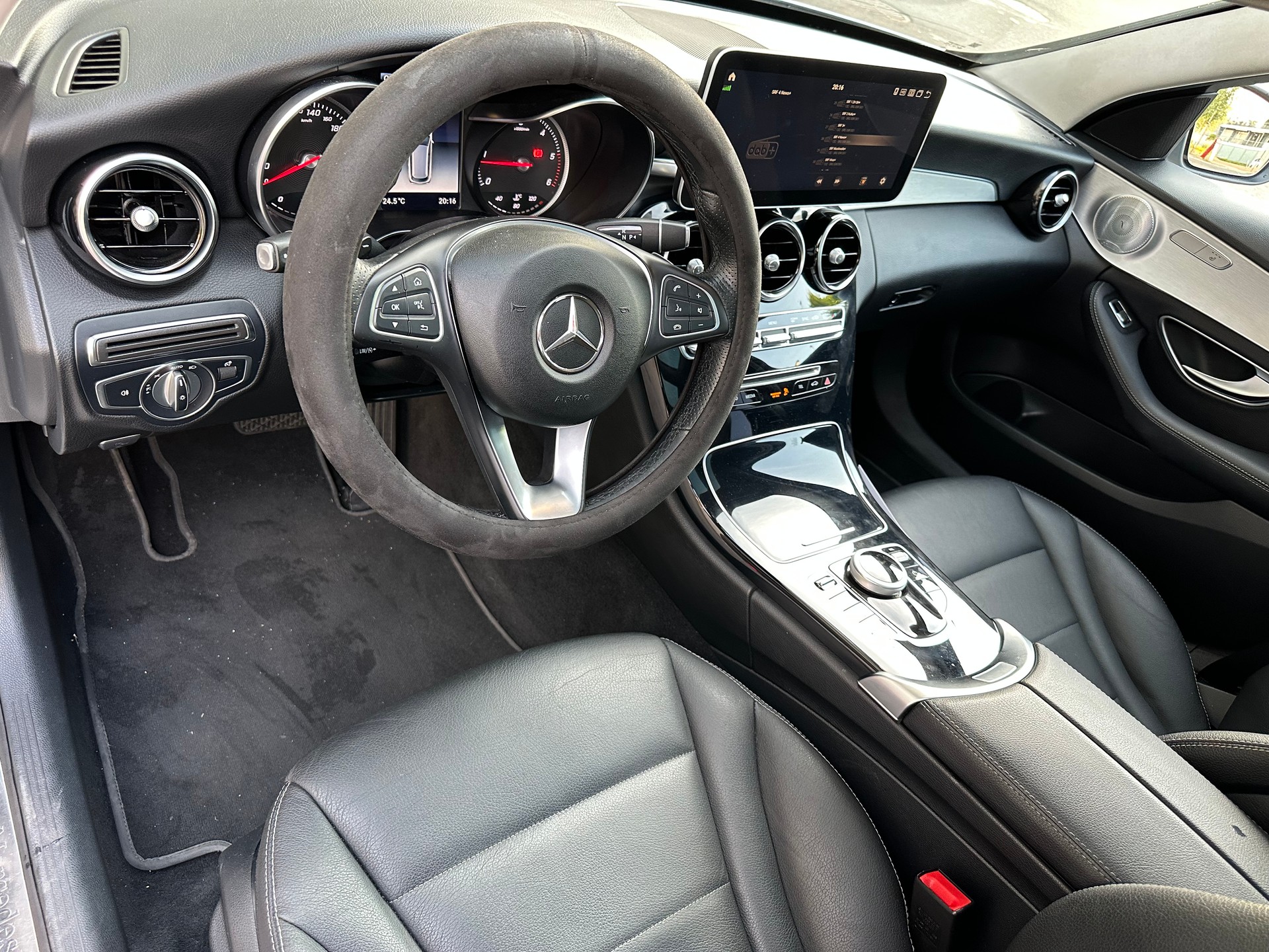 MERCEDES-BENZ C 220 d Avantgarde 4Matic 9G-Tronic-image-12