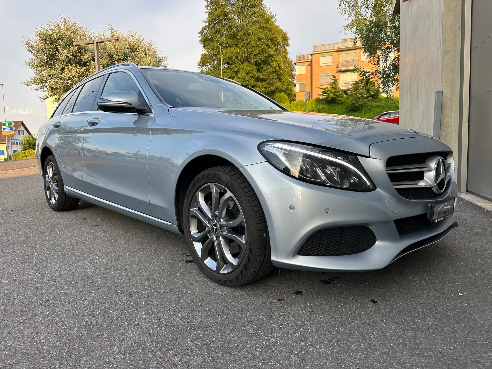MERCEDES-BENZ C 220 d Avantgarde 4Matic 9G-Tronic-image-9