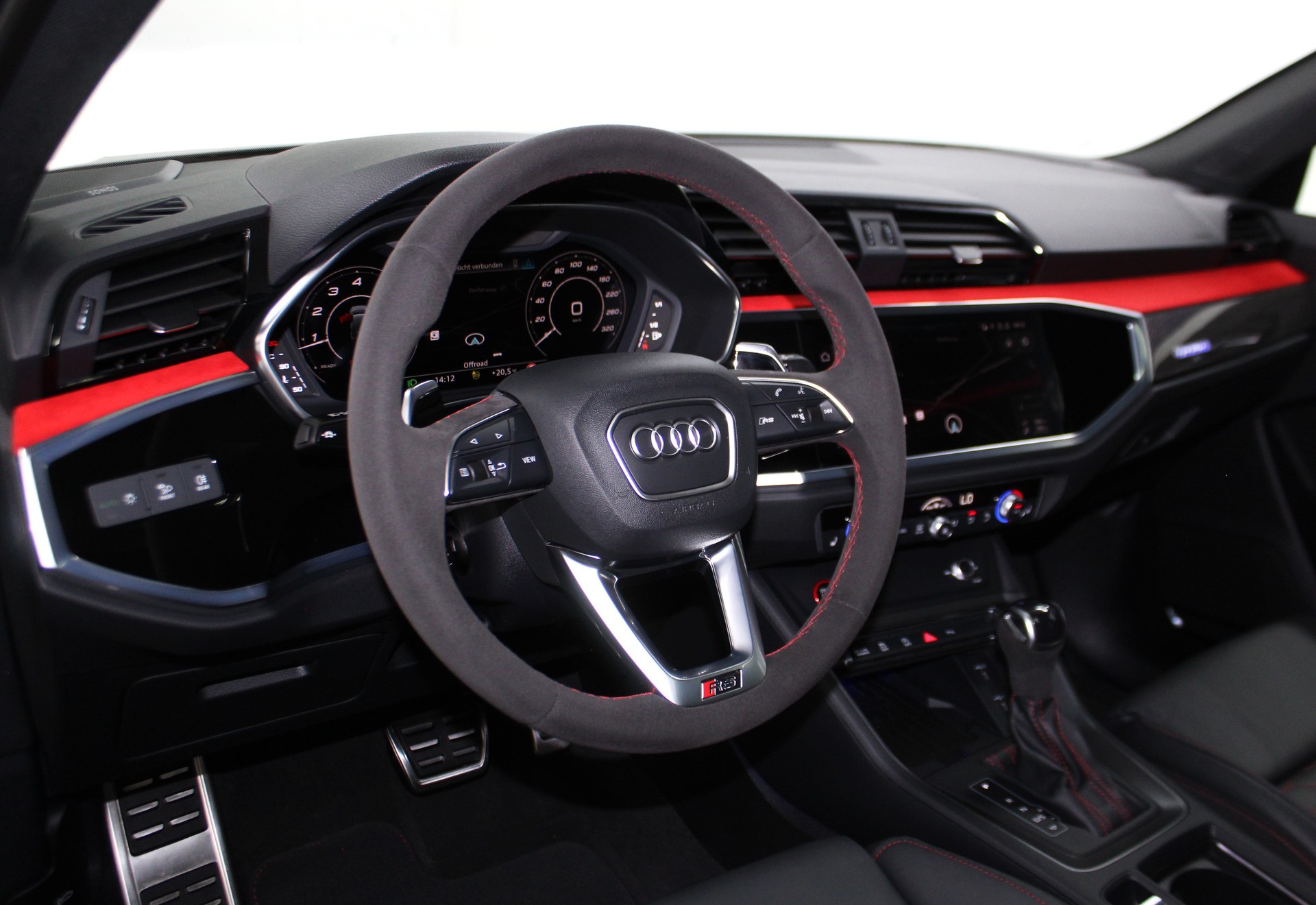 AUDI RS Q3 Sportback quattro S tronic RS-Designpaket rot / CH-Fahrzeug-image-10
