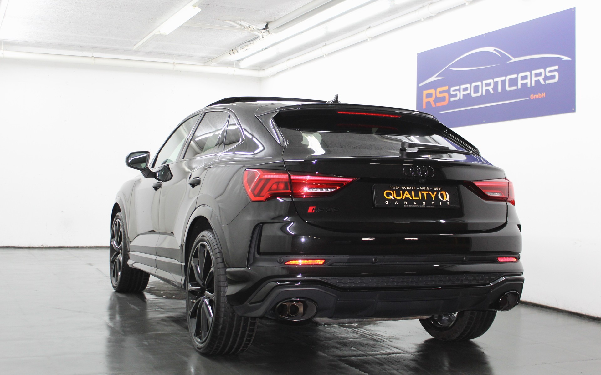AUDI RS Q3 Sportback quattro S tronic RS-Designpaket rot / CH-Fahrzeug-image-4