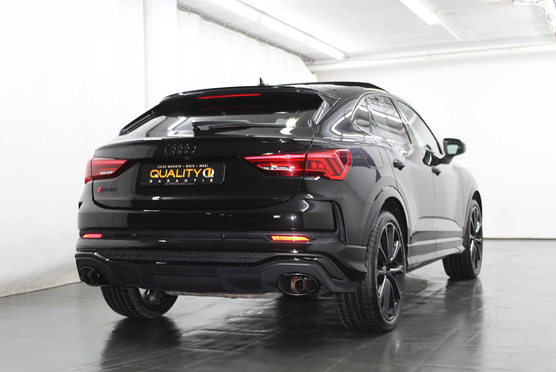 AUDI RS Q3 Sportback quattro S tronic RS-Designpaket rot / CH-Fahrzeug-image-6