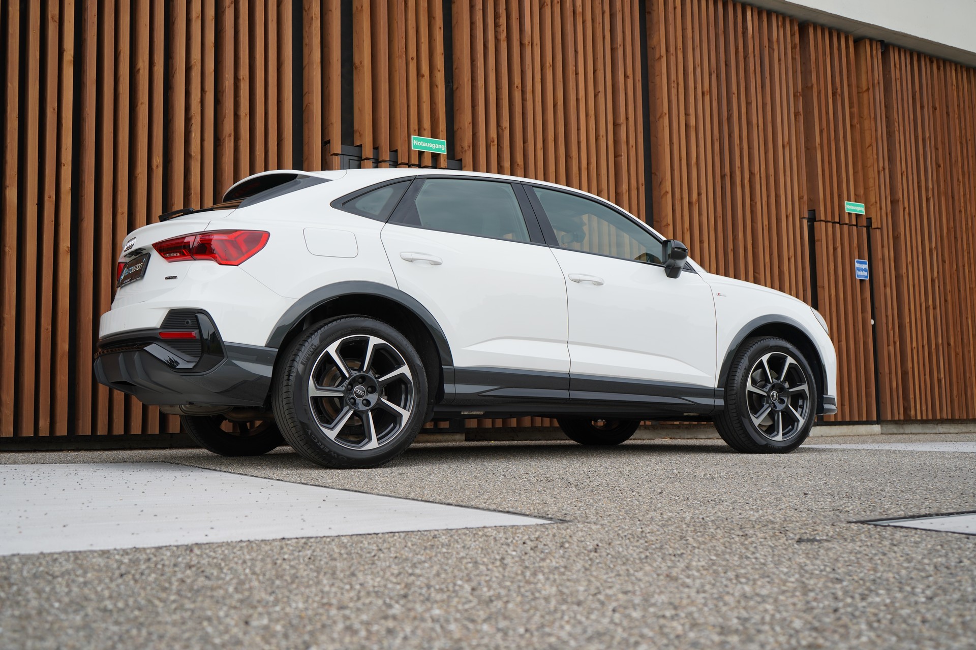 AUDI Q3 SPORTBACK 40 TDI S LINE BLACK QUATTRO S-TRONIC l 190 PS-image-7