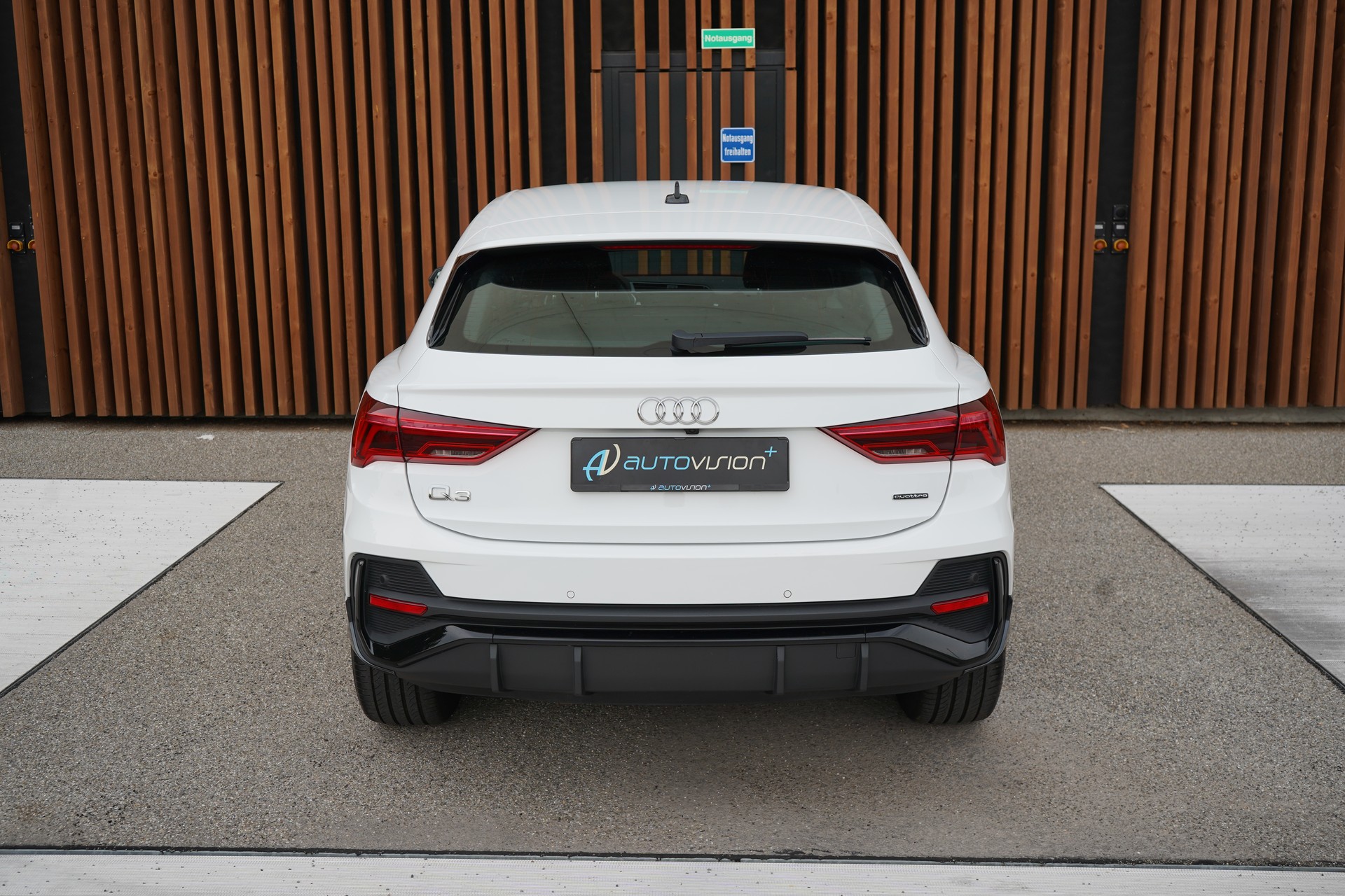 AUDI Q3 SPORTBACK 40 TDI S LINE BLACK QUATTRO S-TRONIC l 190 PS-image-11