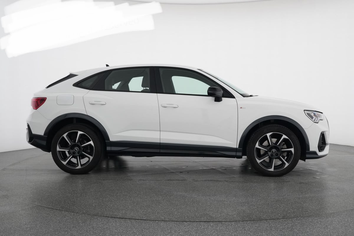 AUDI Q3 SPORTBACK 40 TDI S LINE BLACK QUATTRO S-TRONIC l 190 PS-image-0