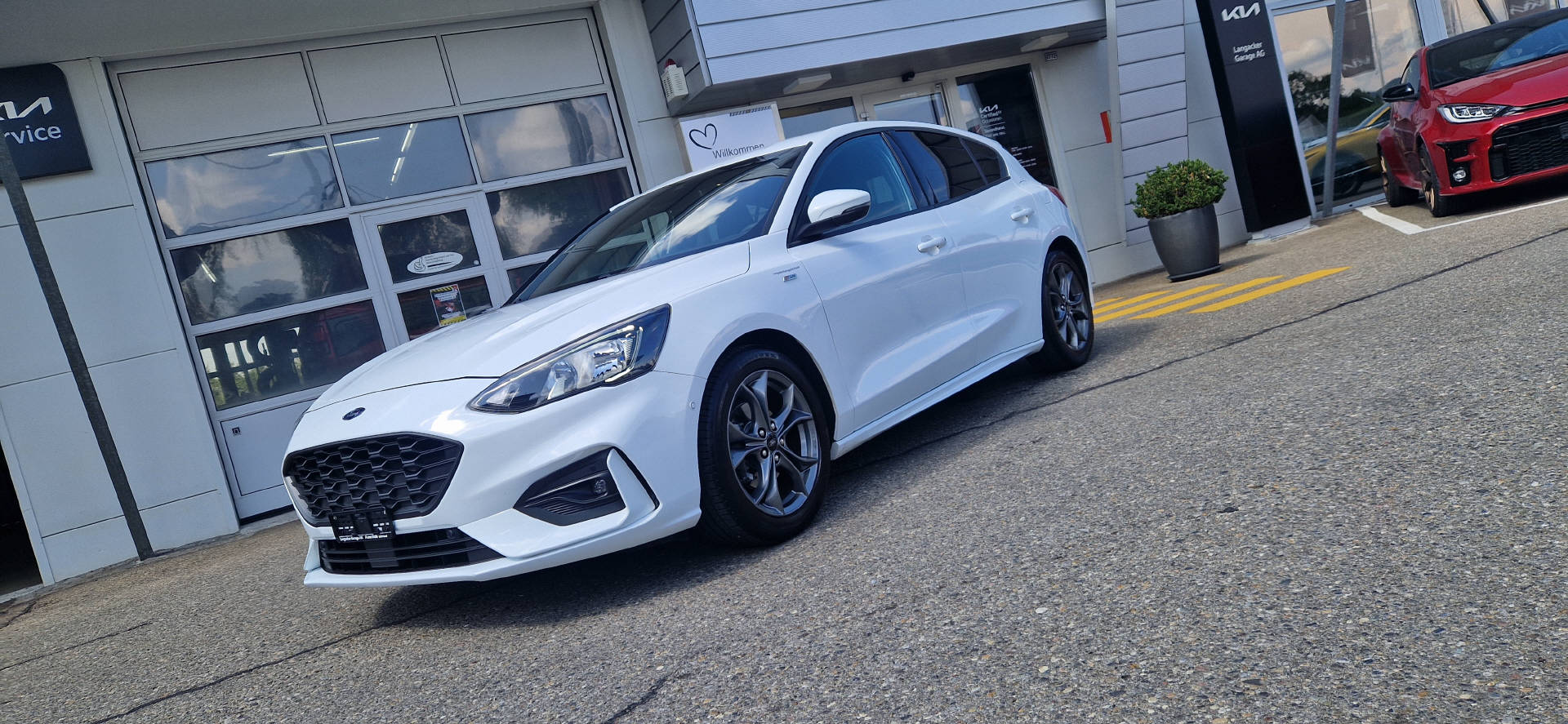 FORD Focus 1.0i EcoB 125 ST-Line-image-0