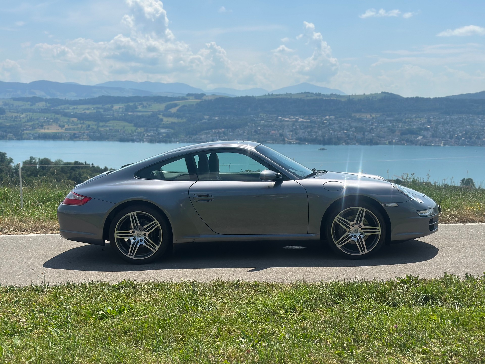 PORSCHE 3.6 Carrera 4-image-1