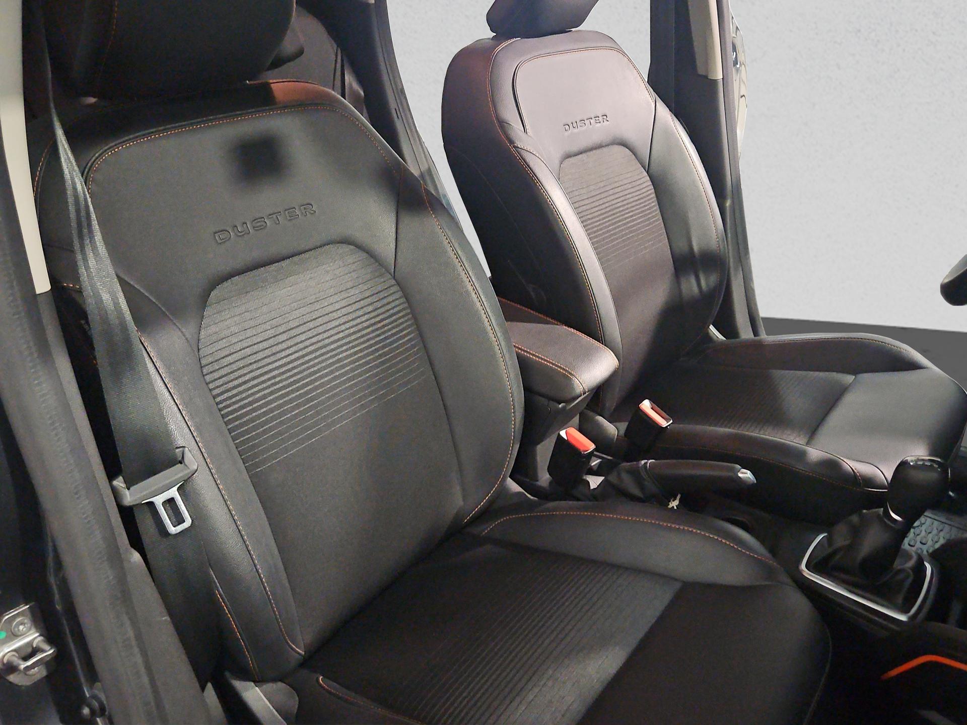 DACIA Duster TCe 150 Extreme EDC 4x2-image-16